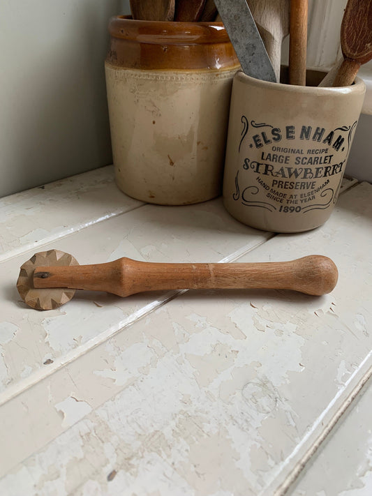 Old wooden pastry wheel/crimper