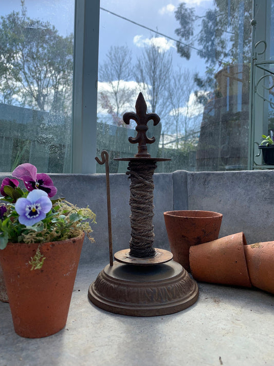 Old Rustic Garden String Winder