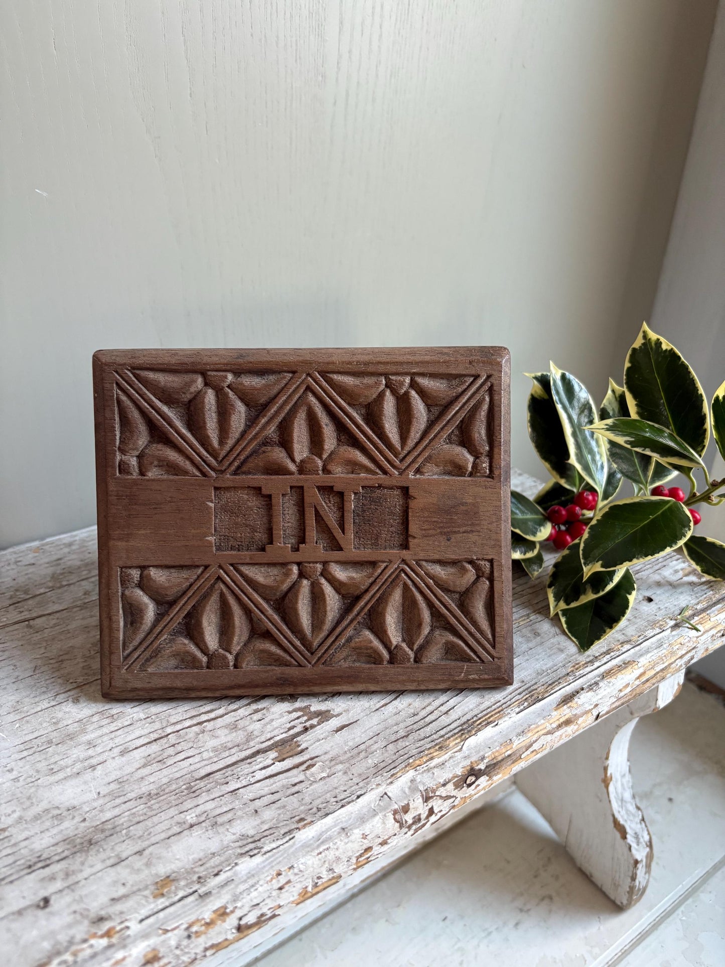 Wooden Sign, In/Out sign, desktop, Man cave