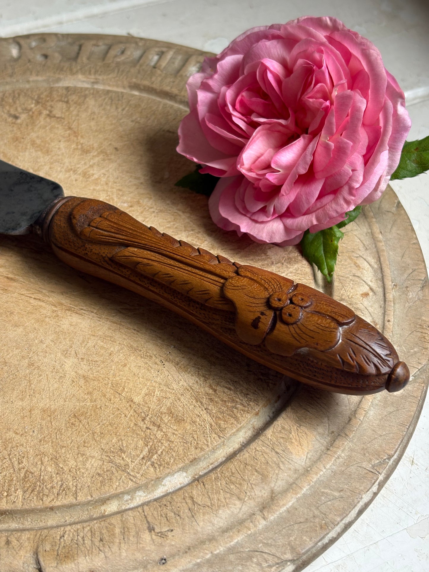 Antique 19th Century Carved Treen Handle, English Bread Knife, Sheffield Steel.