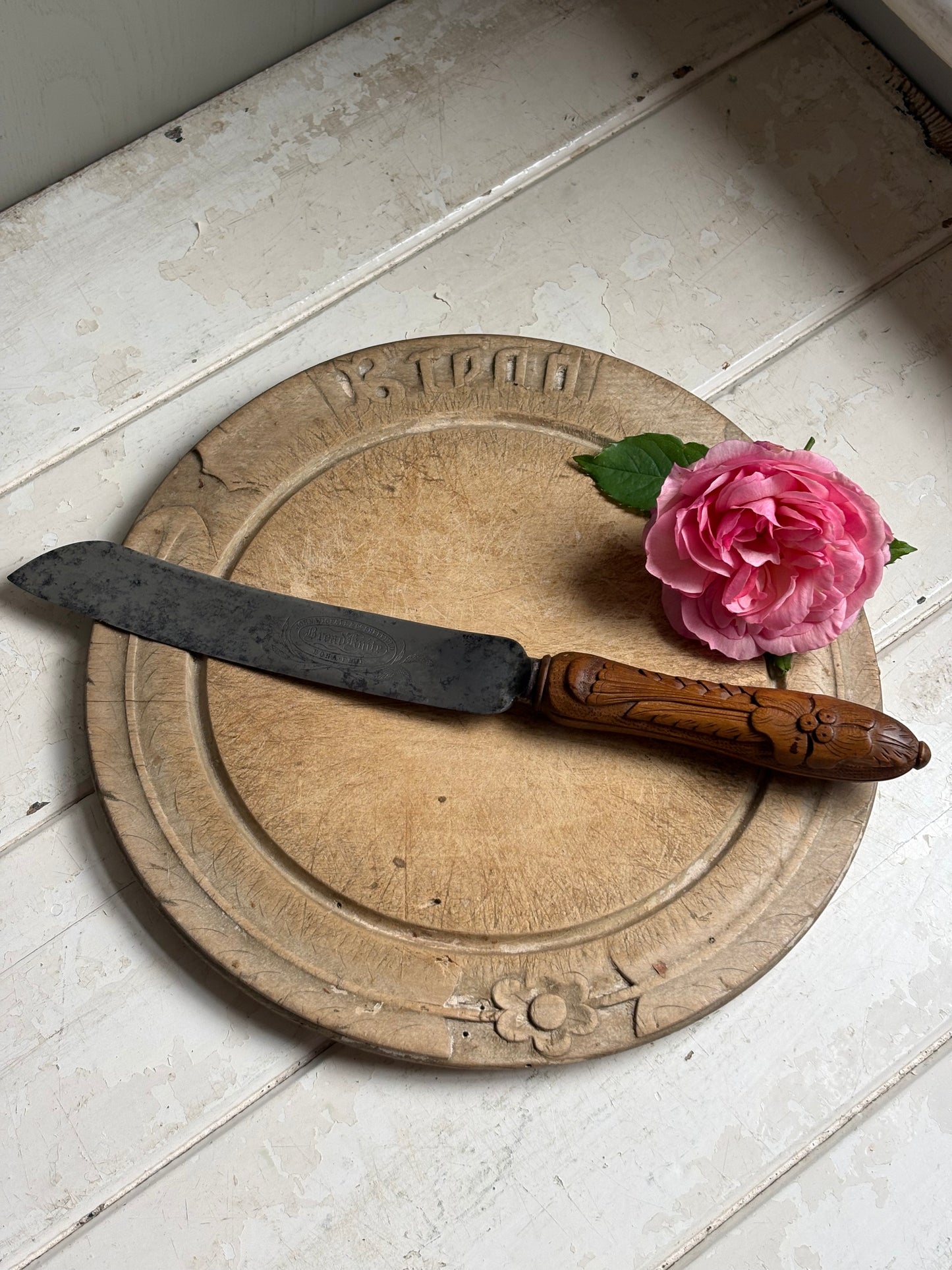 Antique 19th Century Carved Treen Handle, English Bread Knife, Sheffield Steel.