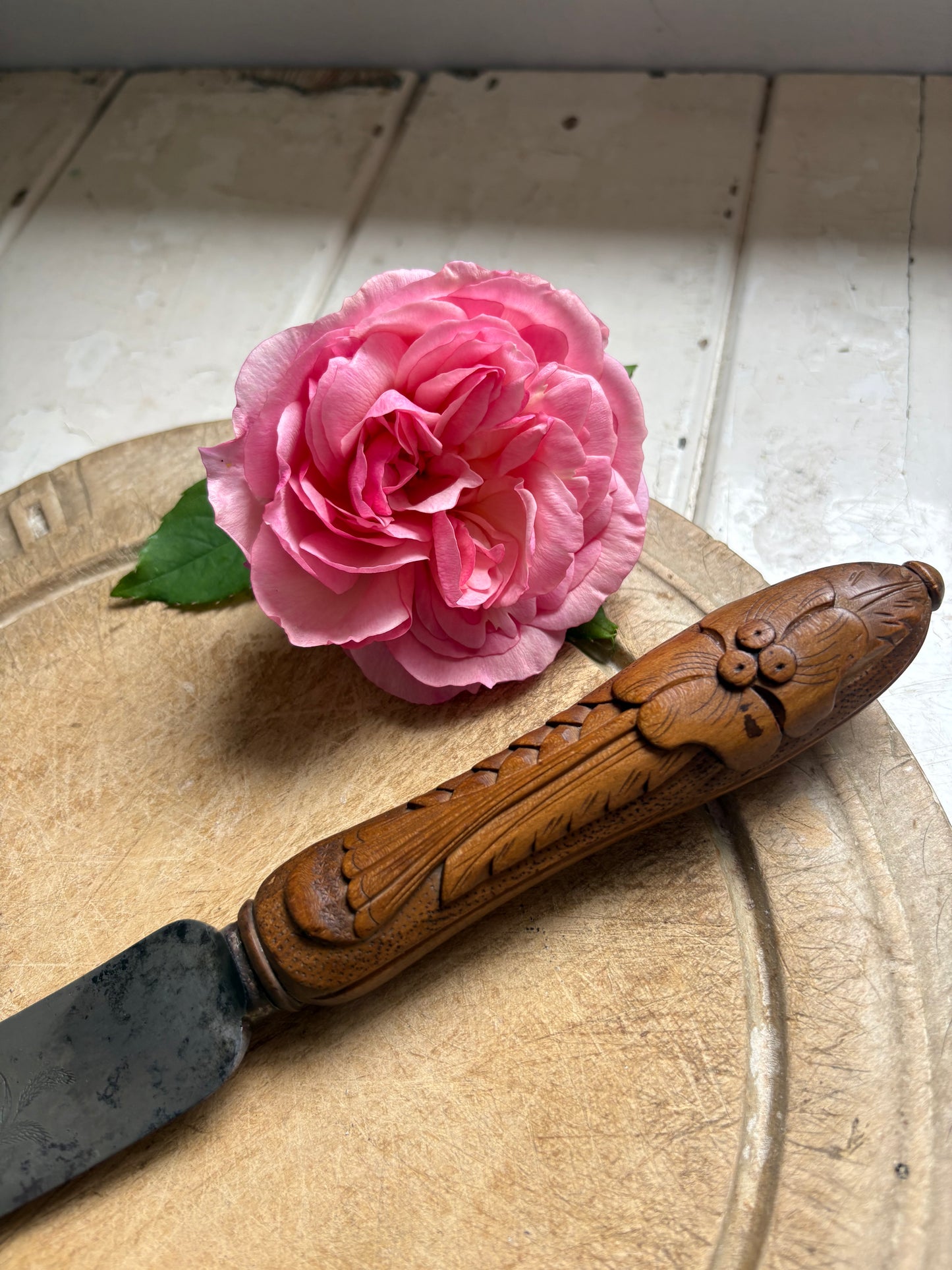 Antique 19th Century Carved Treen Handle, English Bread Knife, Sheffield Steel.