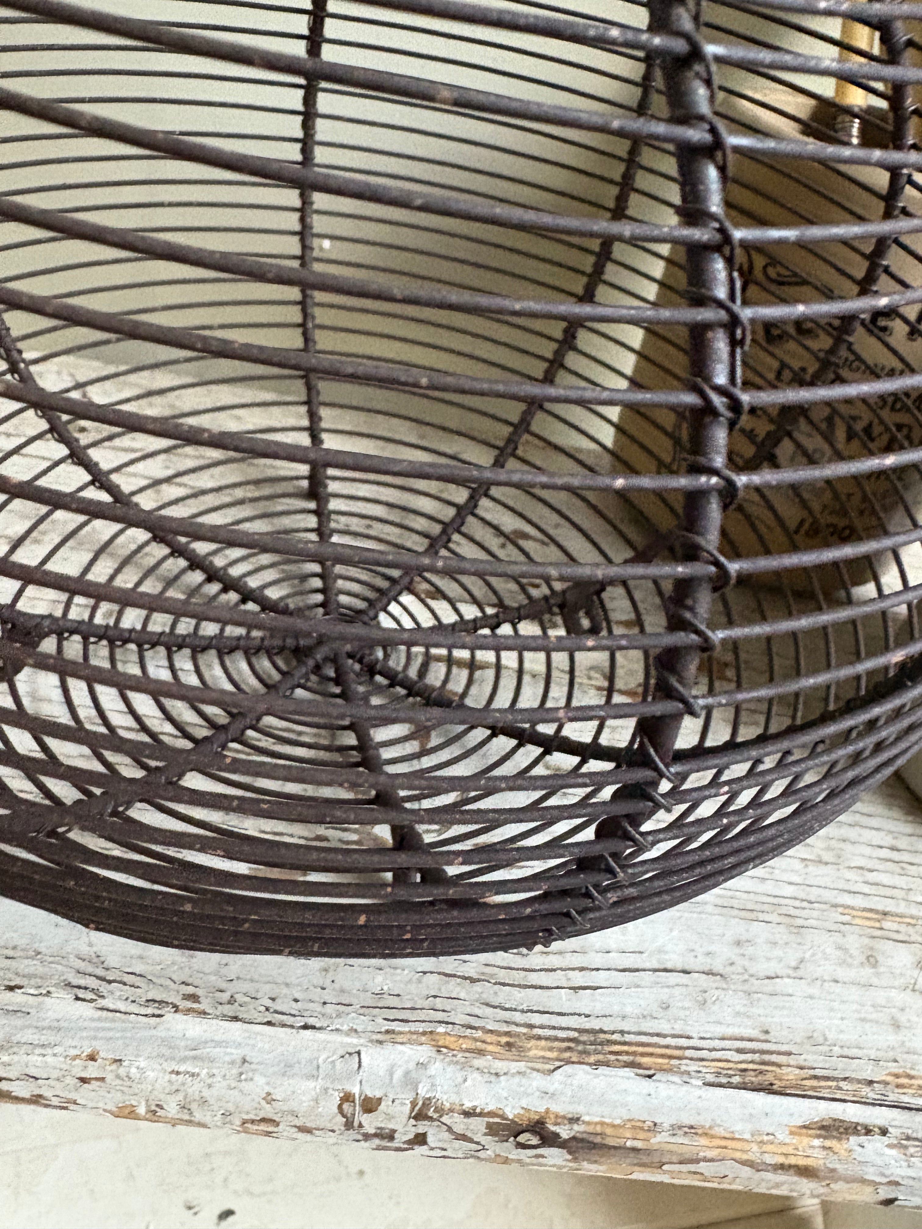 Vintage Style Wire Egg Basket