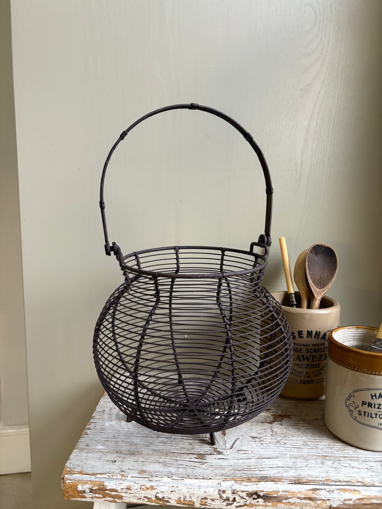 Vintage Style Wire Egg Basket