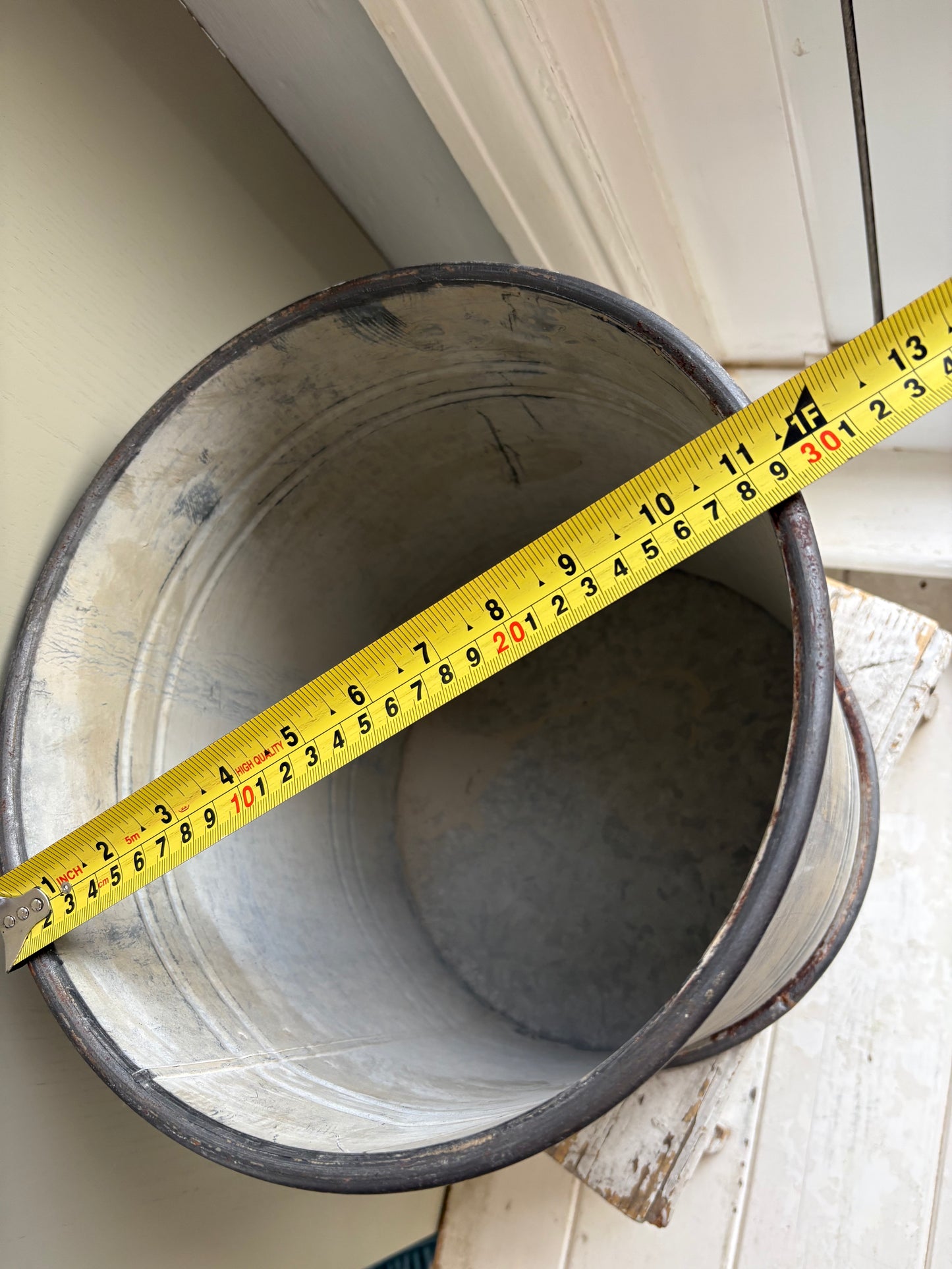 Small Vintage Style Round Planter