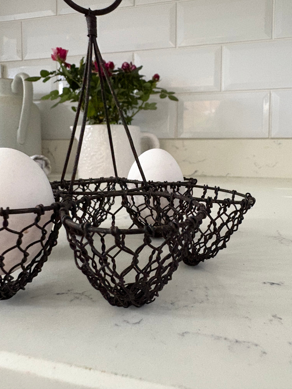 Wire Egg Holder Vintage Style.