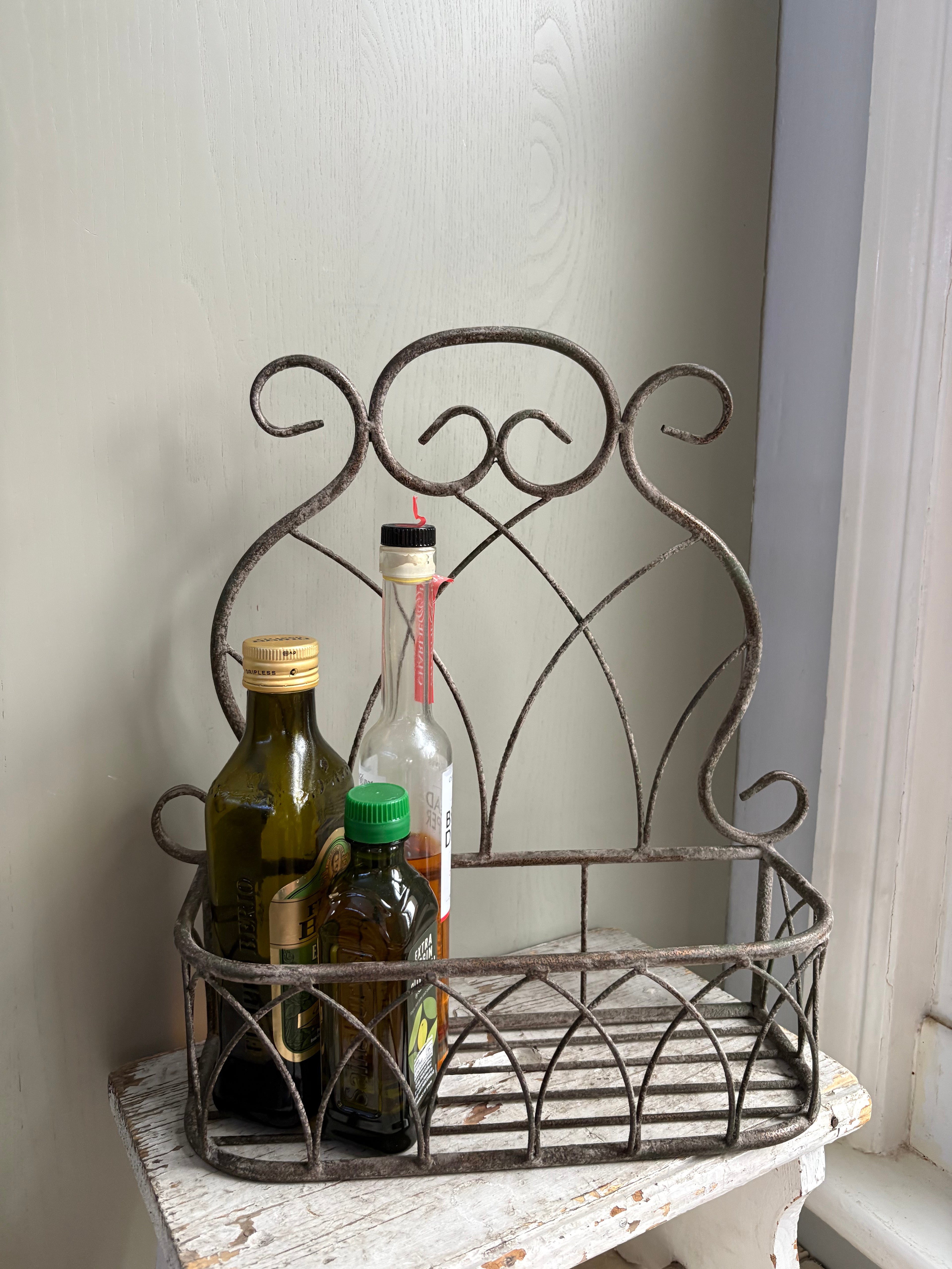 Vintage Style, Small Hanging Metal Planter.