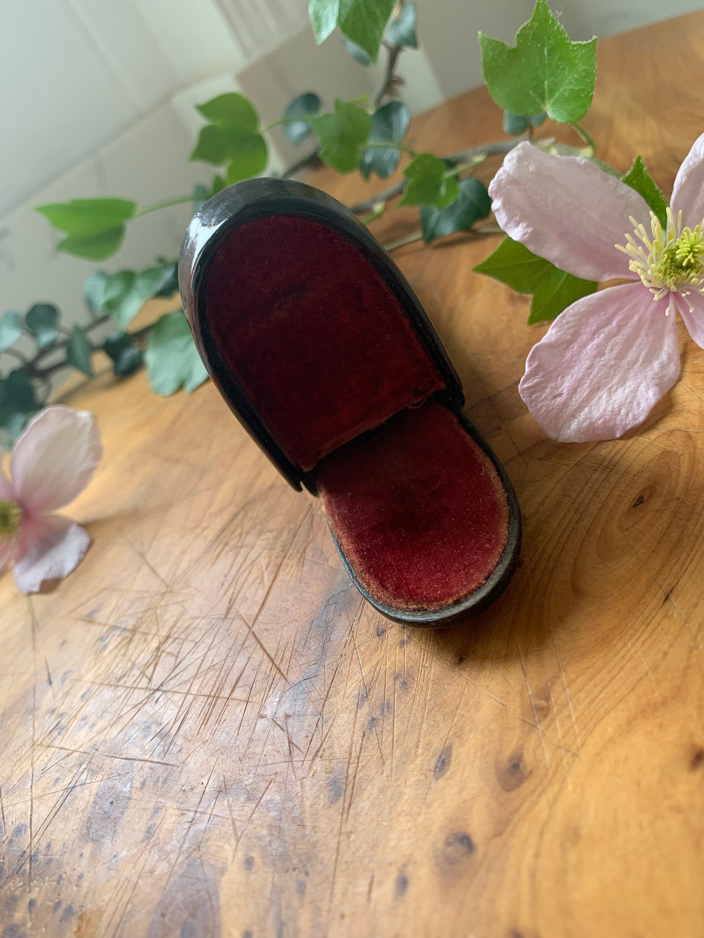 Lacquer Spectacle Case