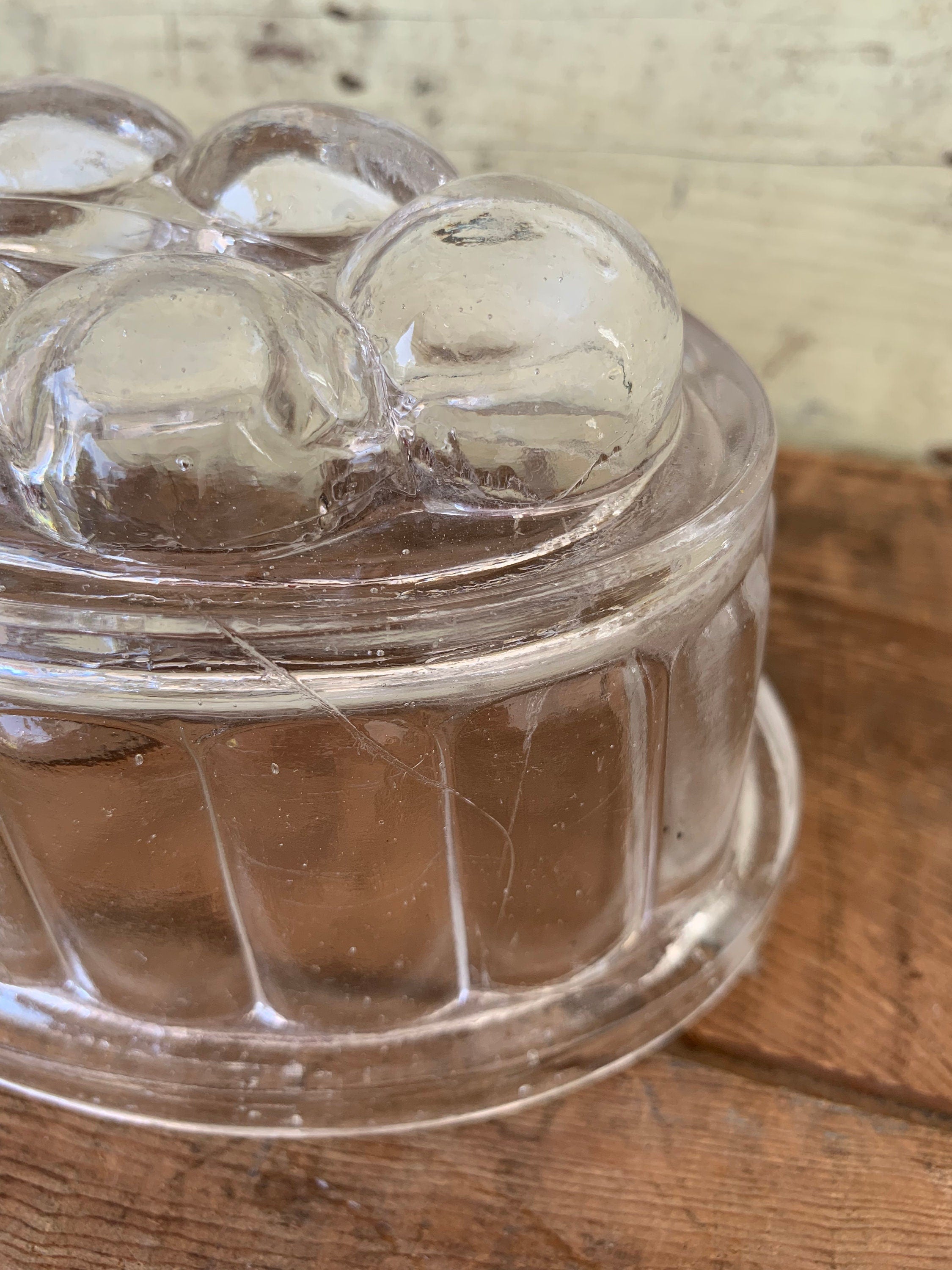 Small half pint bubble jelly mould