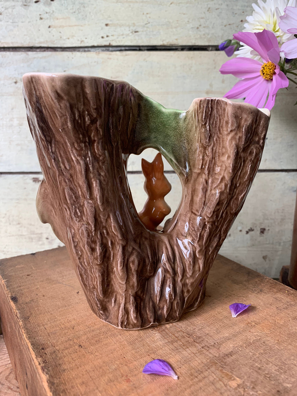 Withernsea Eastgate Fauna Rabbit on a Tree Vase