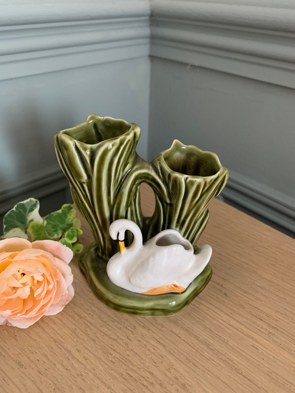 Sylvac vintage swan twin posy bud vase
