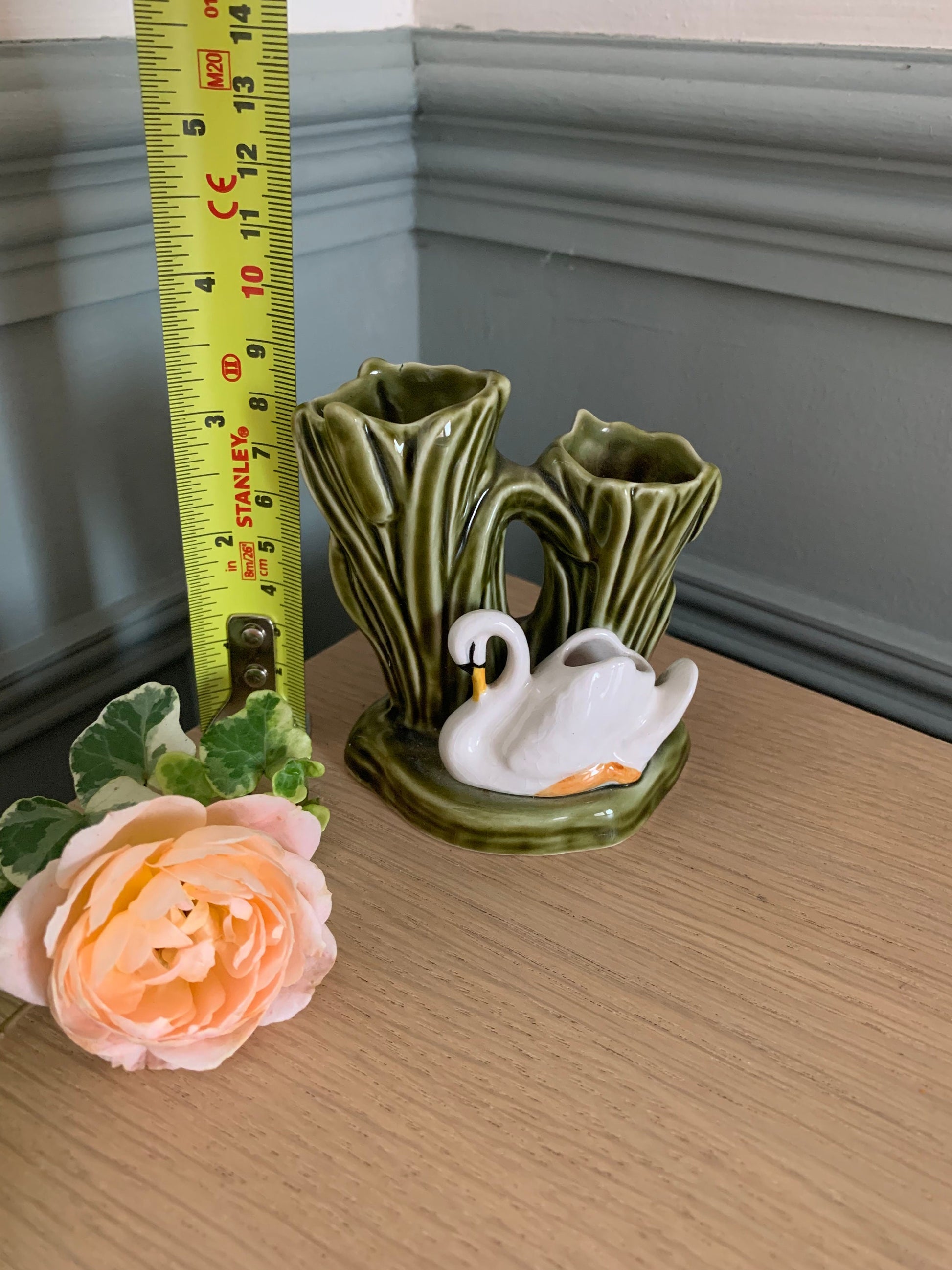 Sylvac vintage swan twin posy bud vase