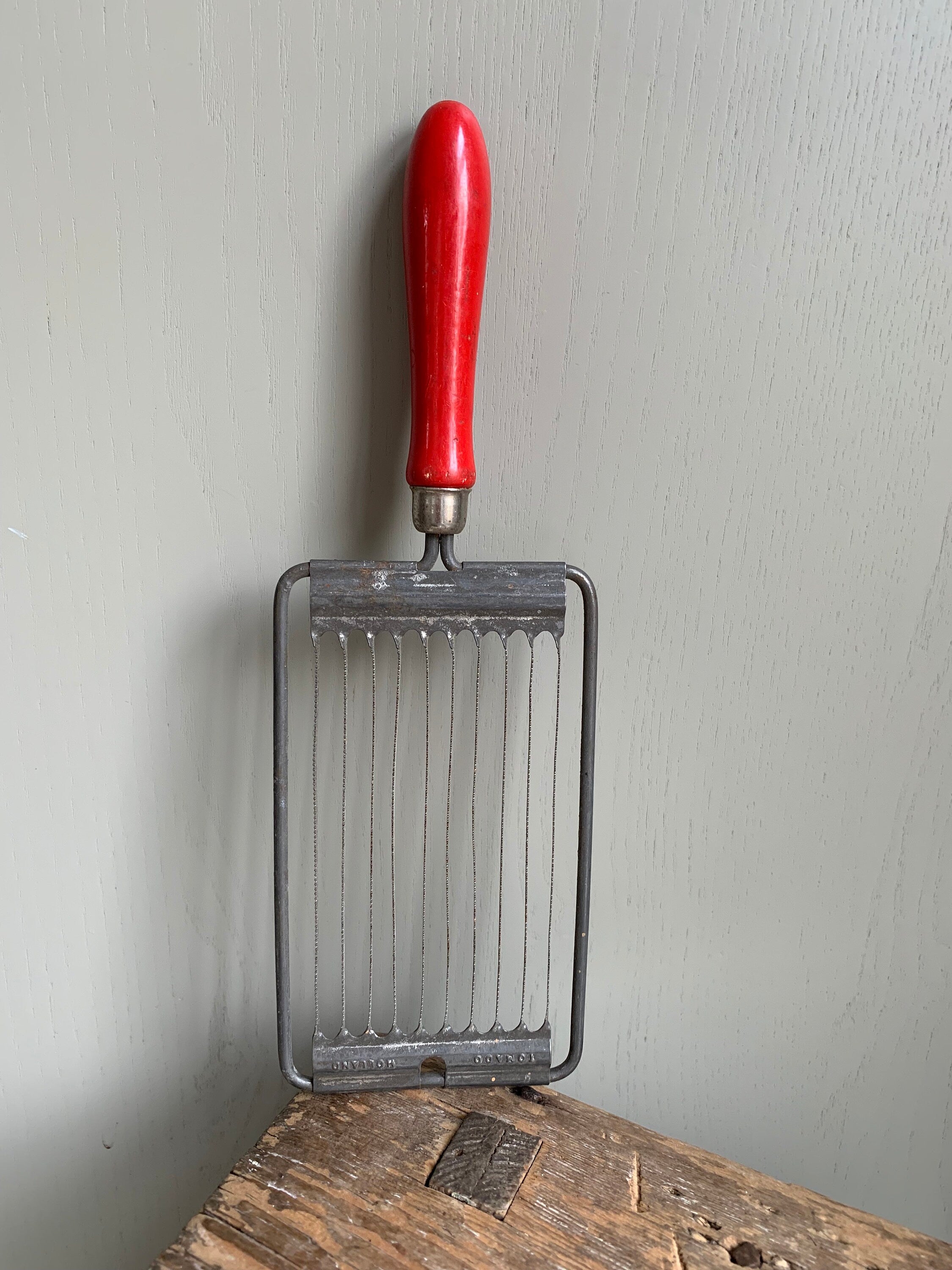Vintage Egg/Tomato Slicer, Kitchenalia