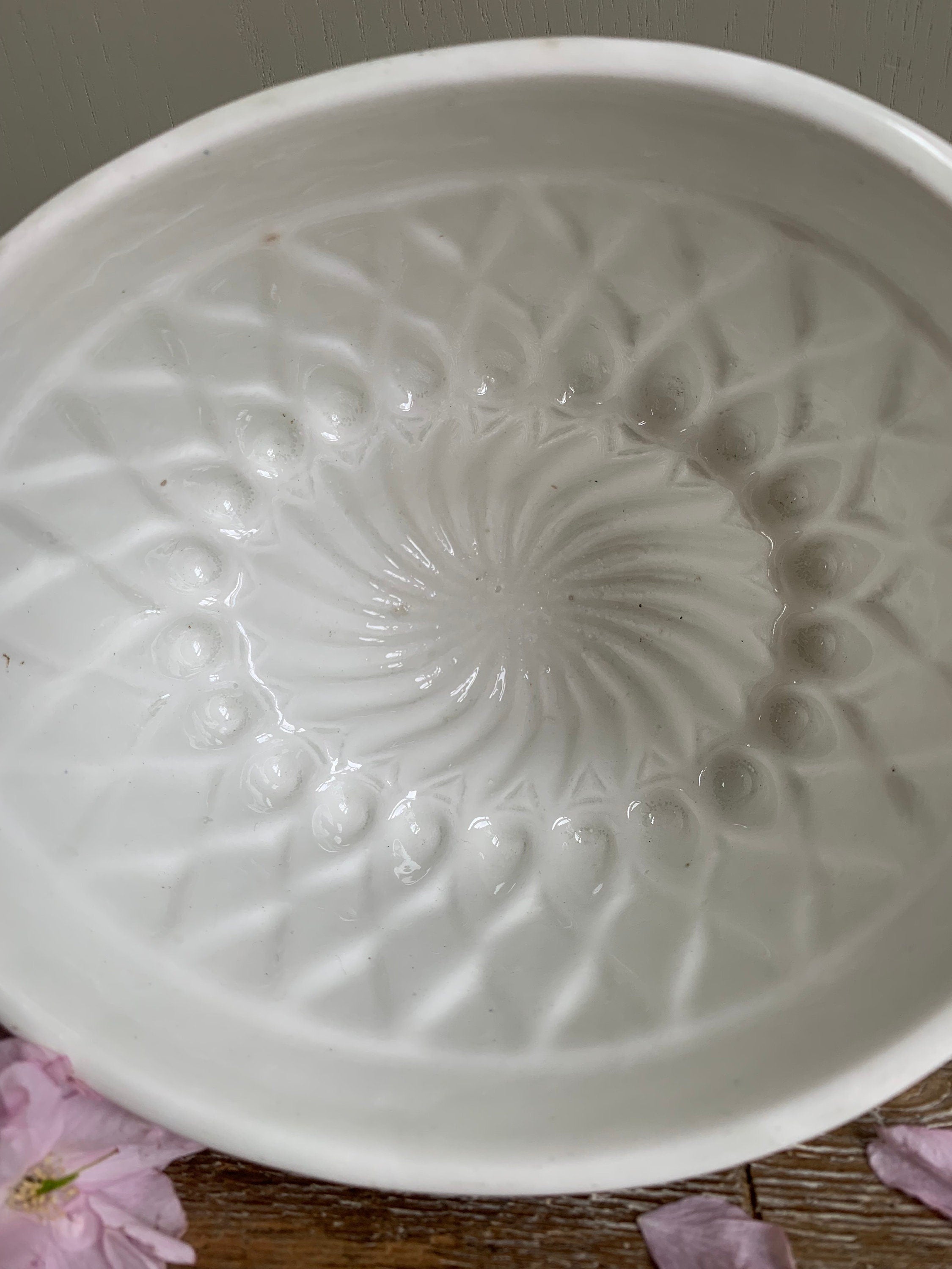 Booths of England Jelly Mould