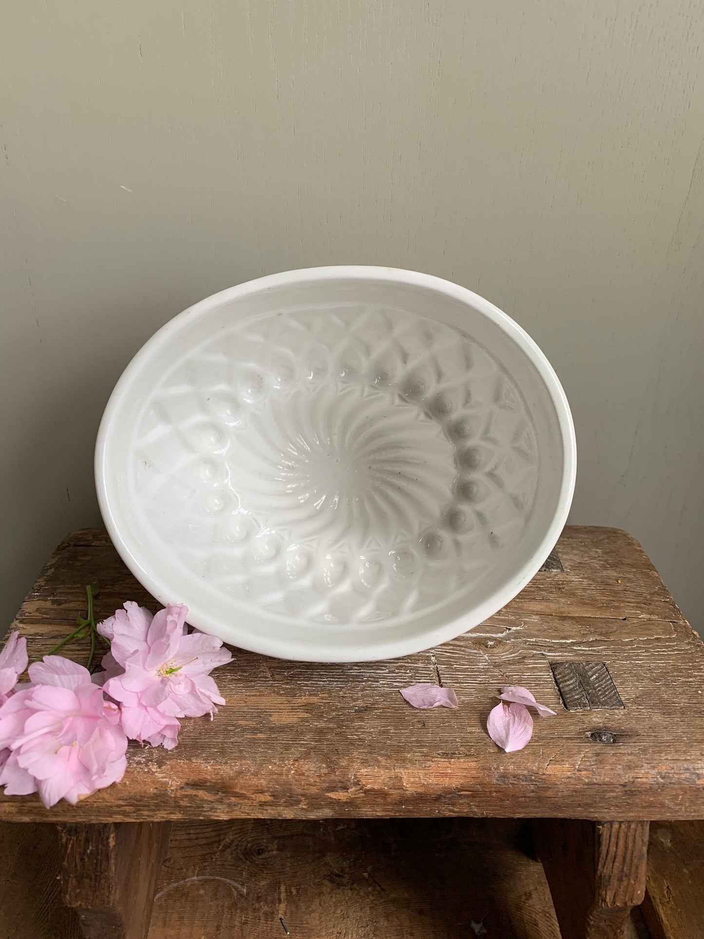 Booths of England Jelly Mould