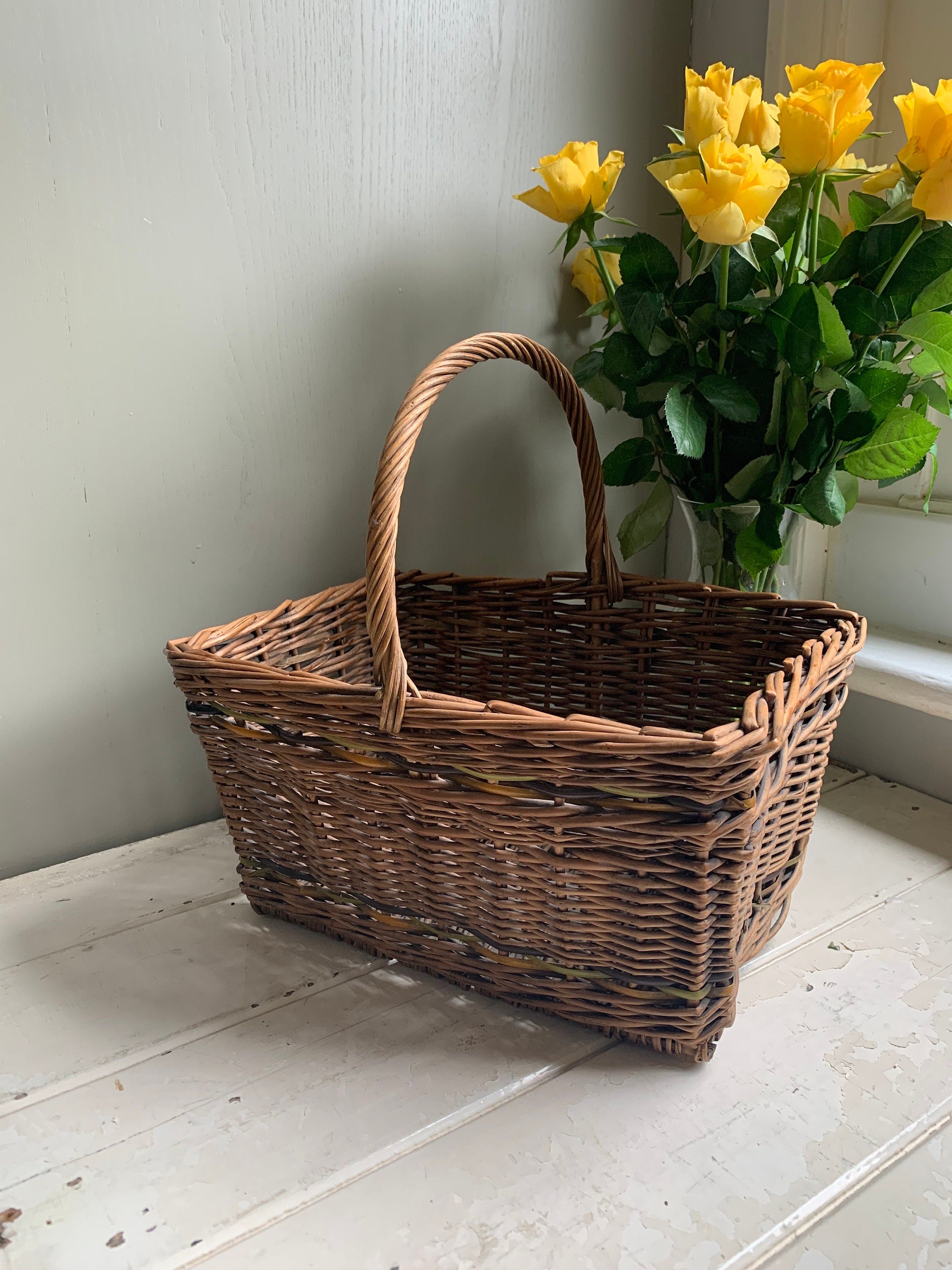 Vintage 1950s Shopping Basket