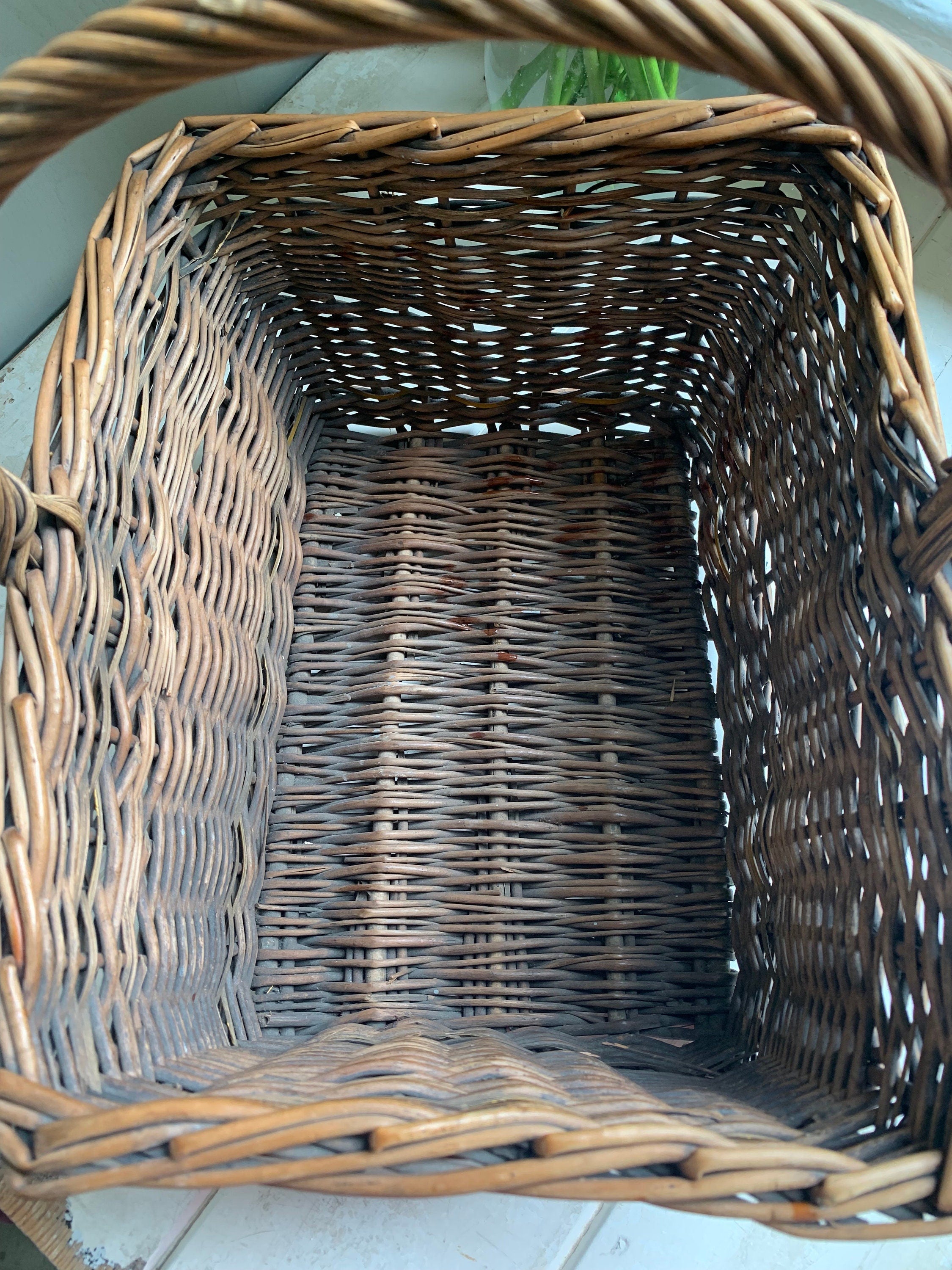 Vintage 1950s Shopping Basket