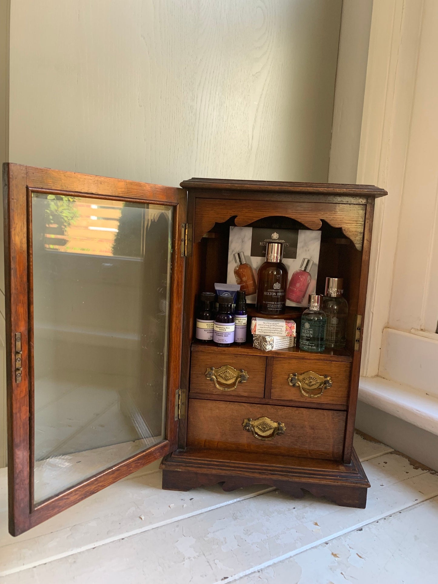 Oak Antique Smokers Caninet