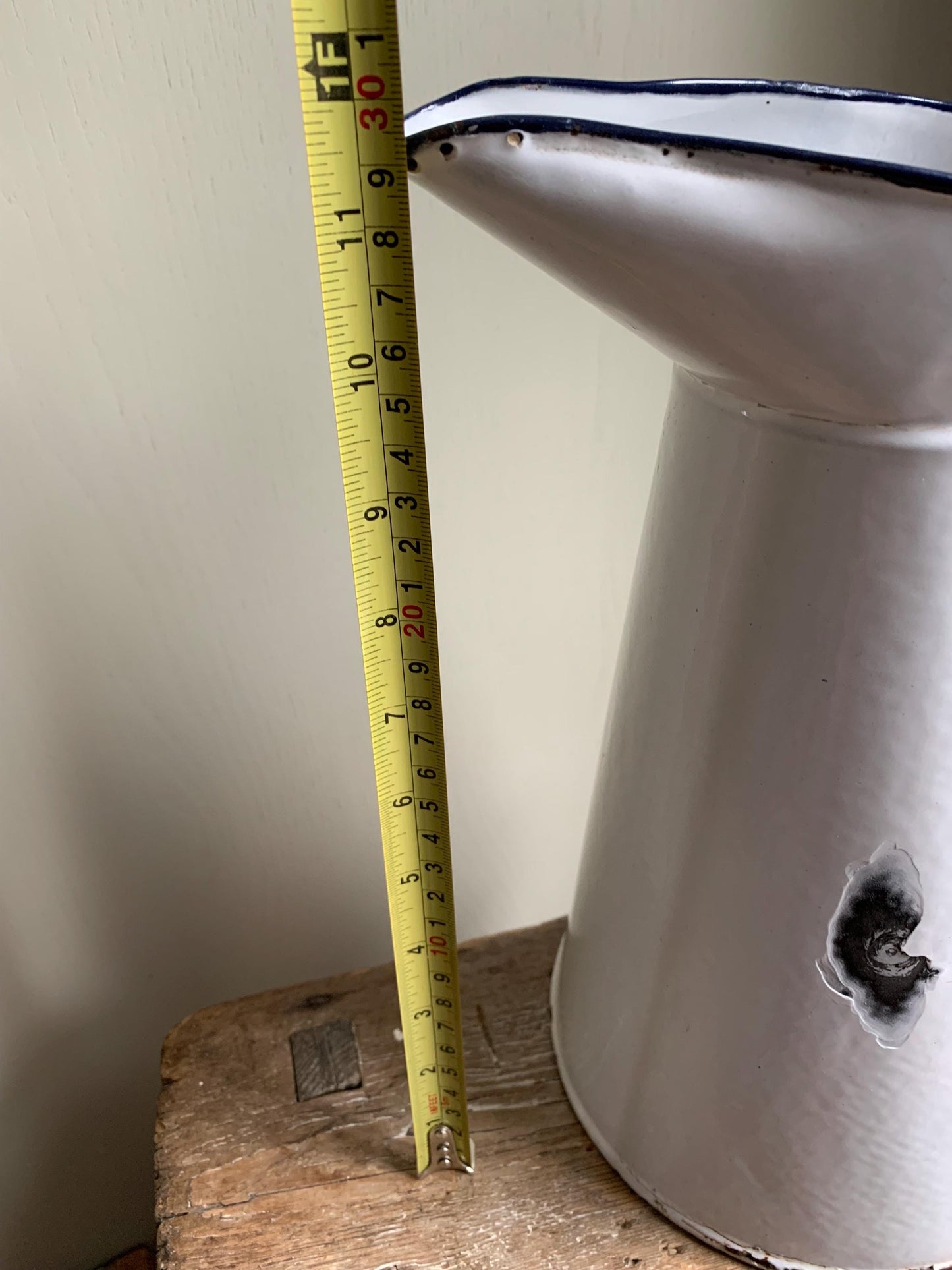 Enamelware jug, Pitcher, Ewer