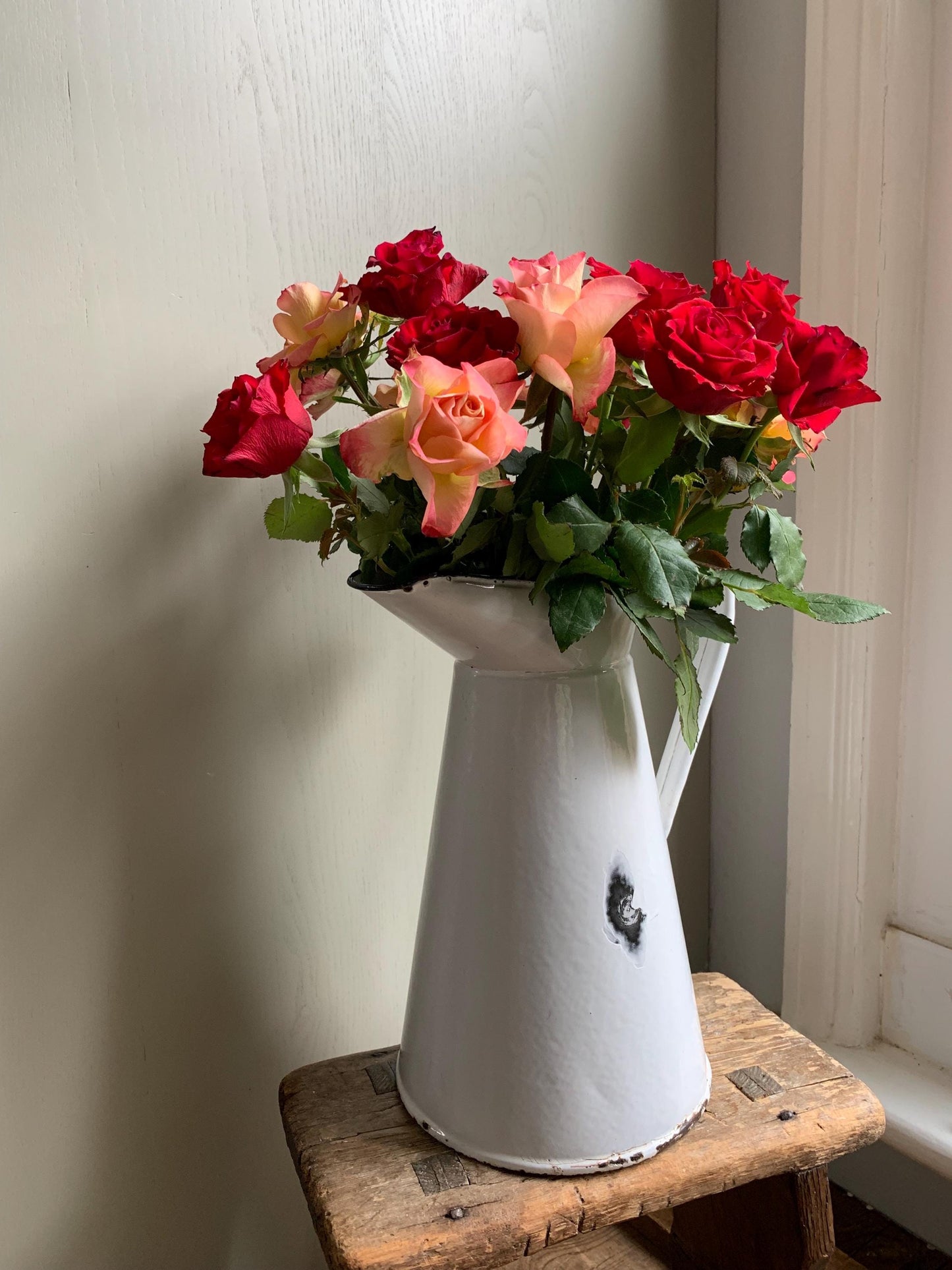 Enamelware jug, Pitcher, Ewer