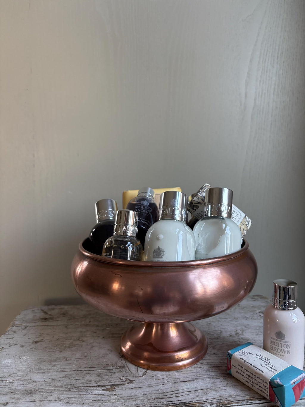 Vintage Copper Pedastal Bowl.