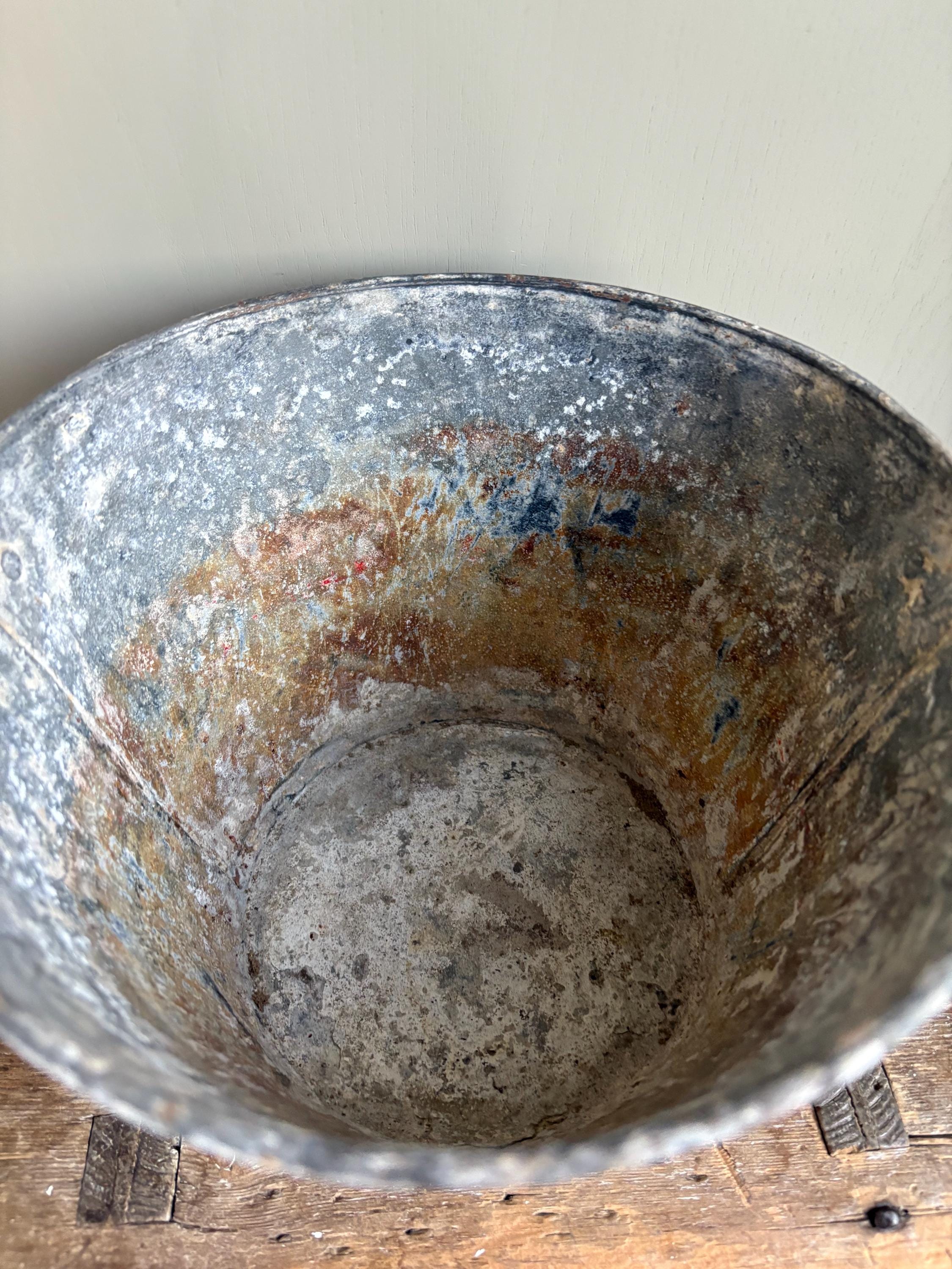 Small vintage galvanised bucket
