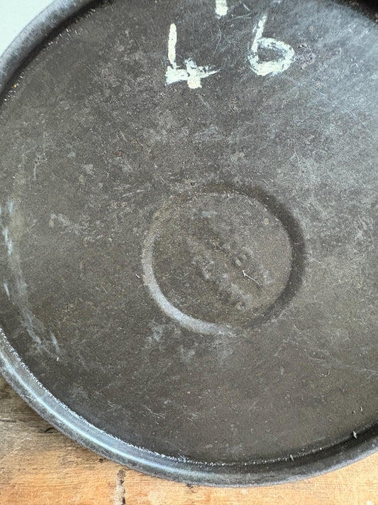 Vintage 1 Pint Oil Can