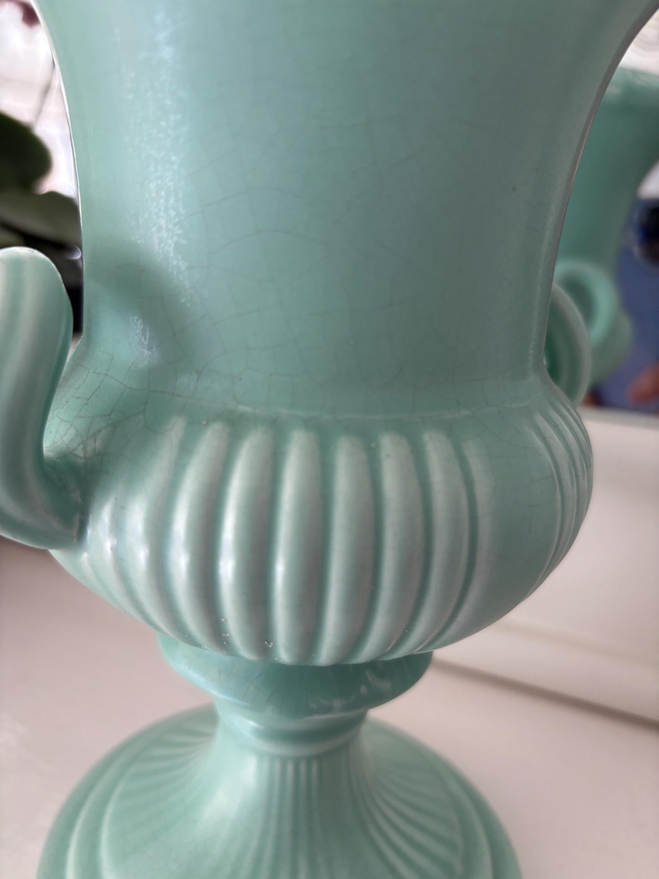 Large Dartmouth Urn Vase