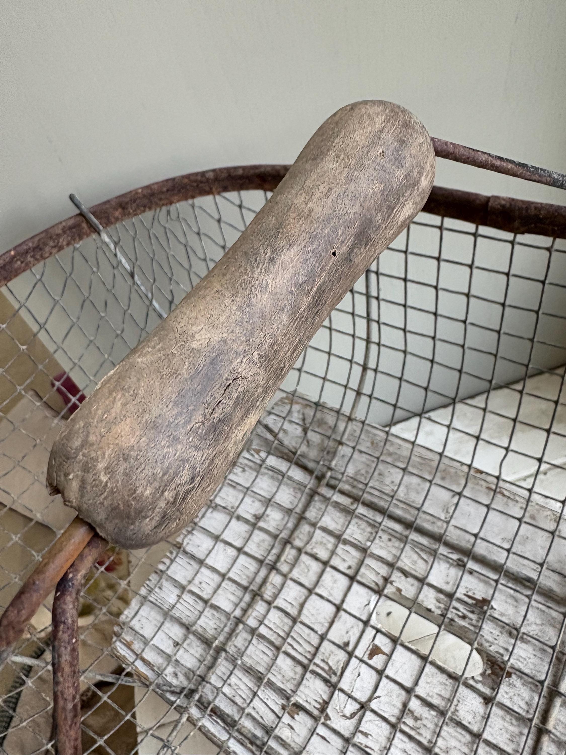 Old French Wire Harvest Basket, Farmhouse decor, Brocanre