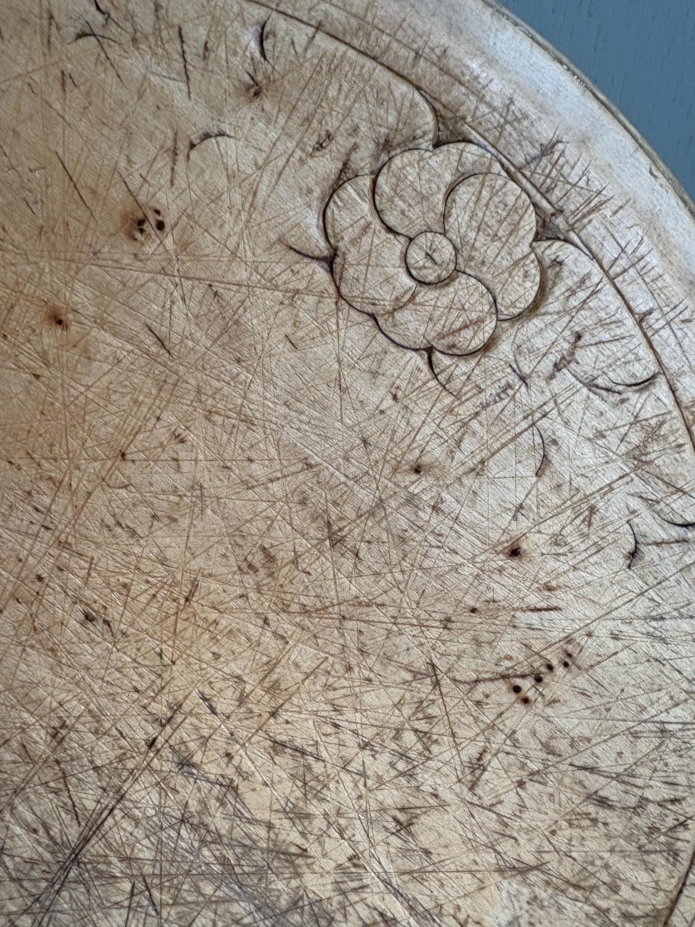 Vintage Bread Board, Carved Bread Board, Kitchenalia.