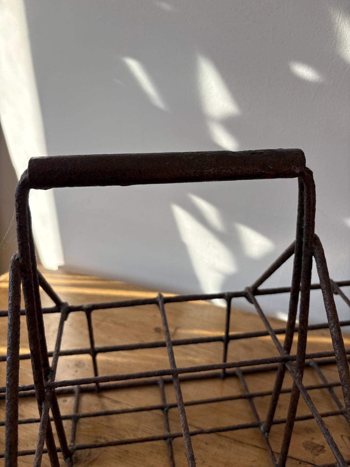 Vintage Milkmans Crate, Milk Carrier, Milk Crate.