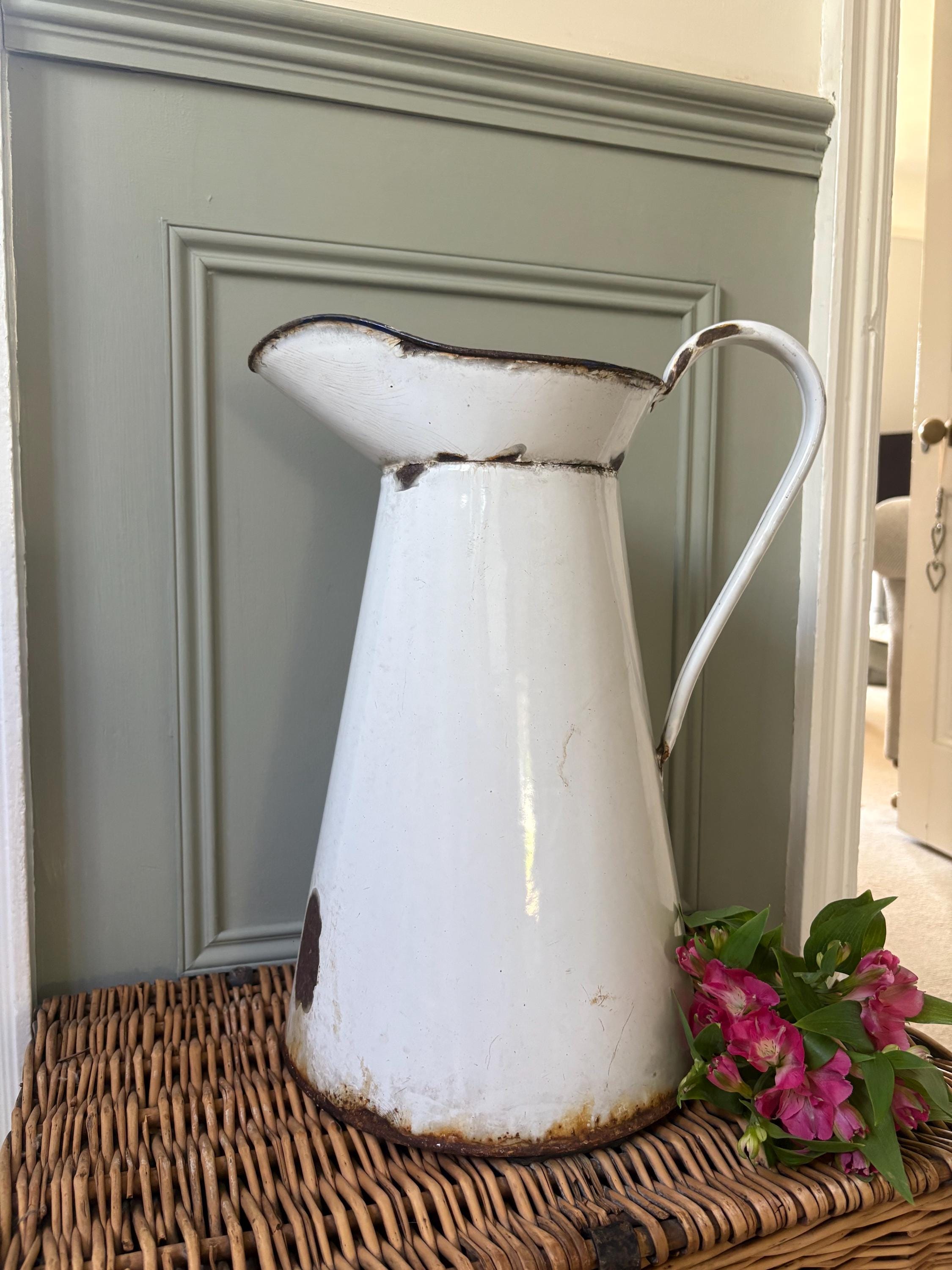 Enamelware Jug, Enamel pitcher, Vintage Ewer