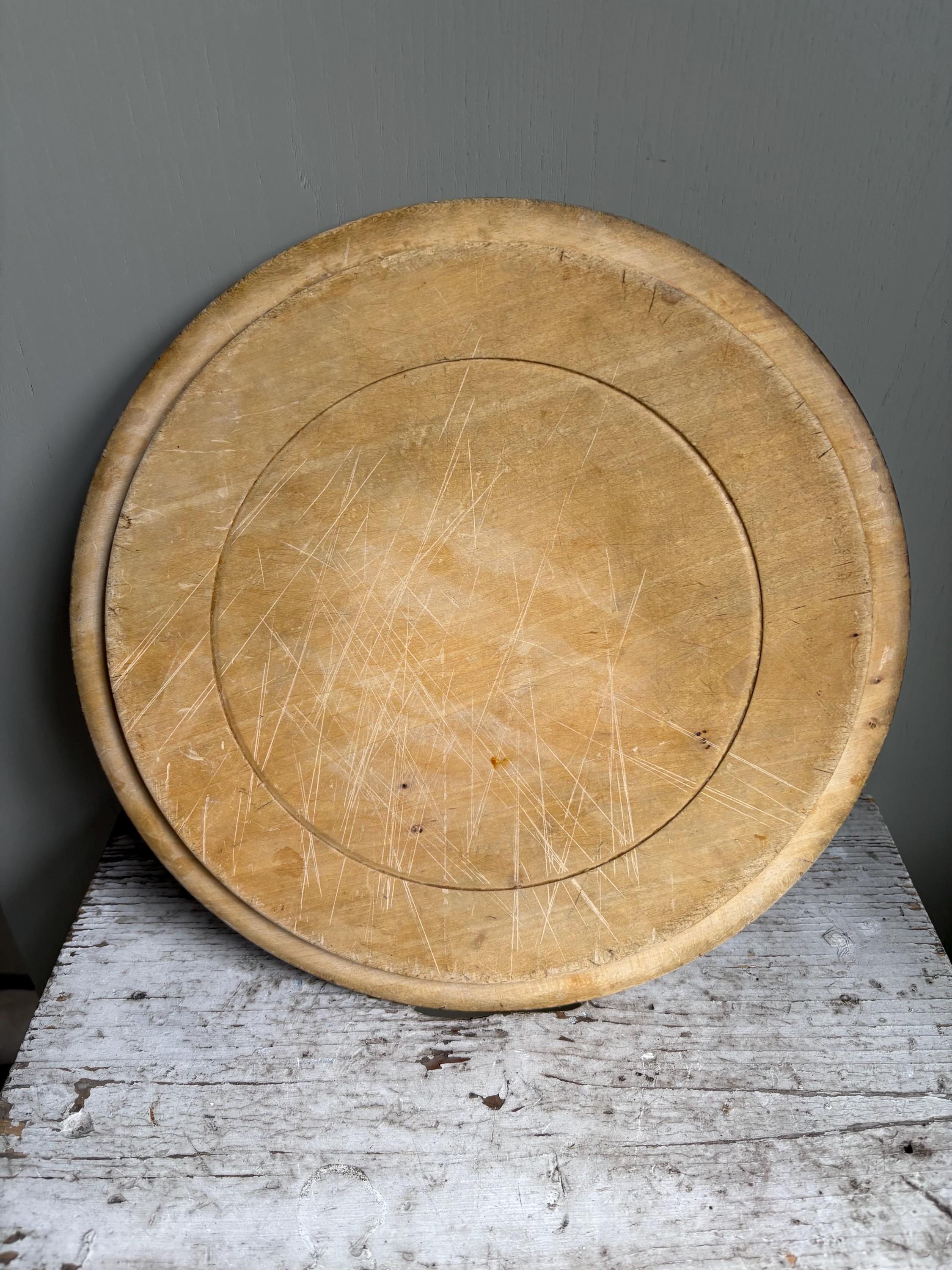 Vintage Bread Board, Carved Bread Board, Kitchenalia.