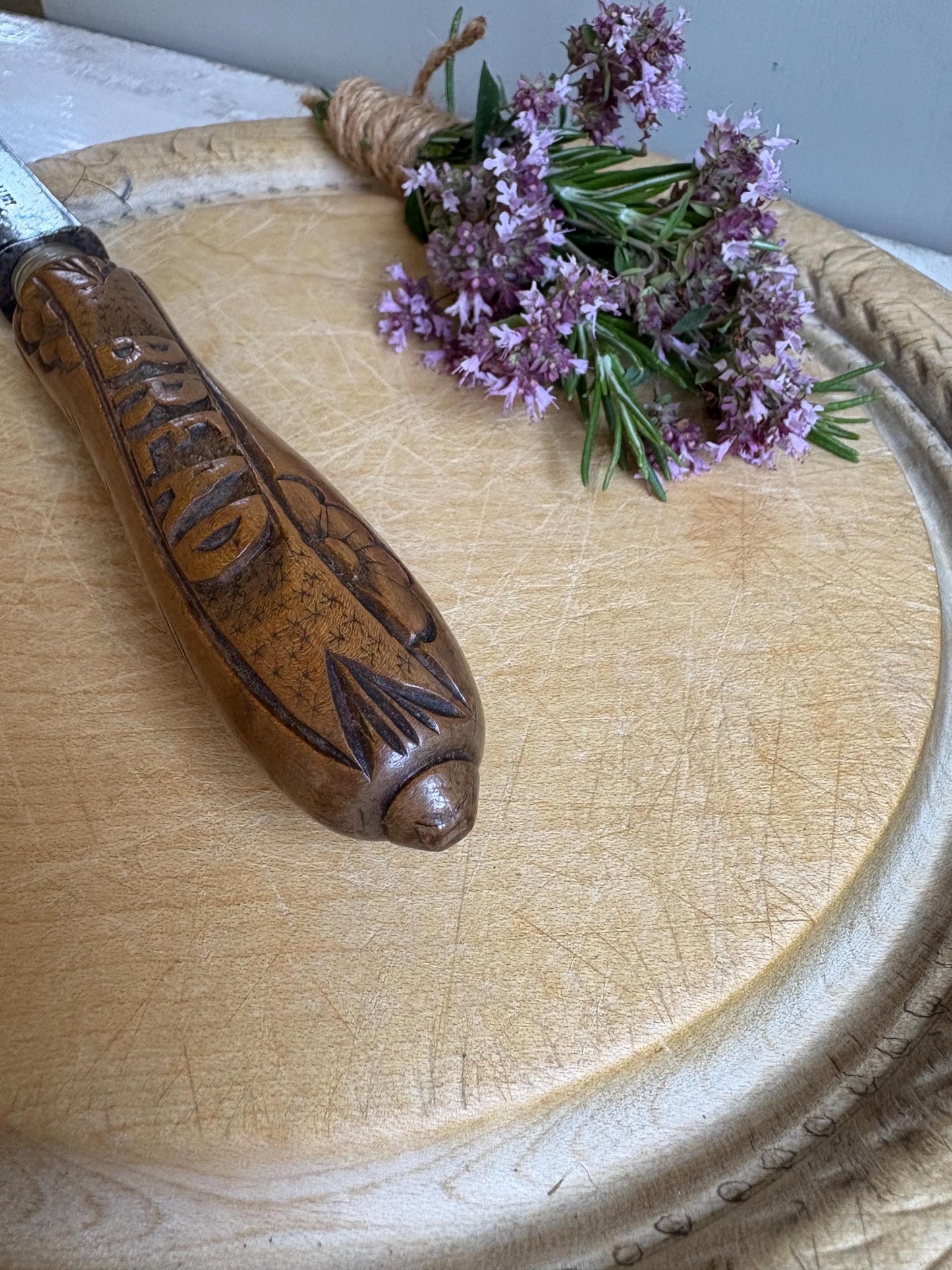 Antique carved handle, treen handle, Bread cutter.