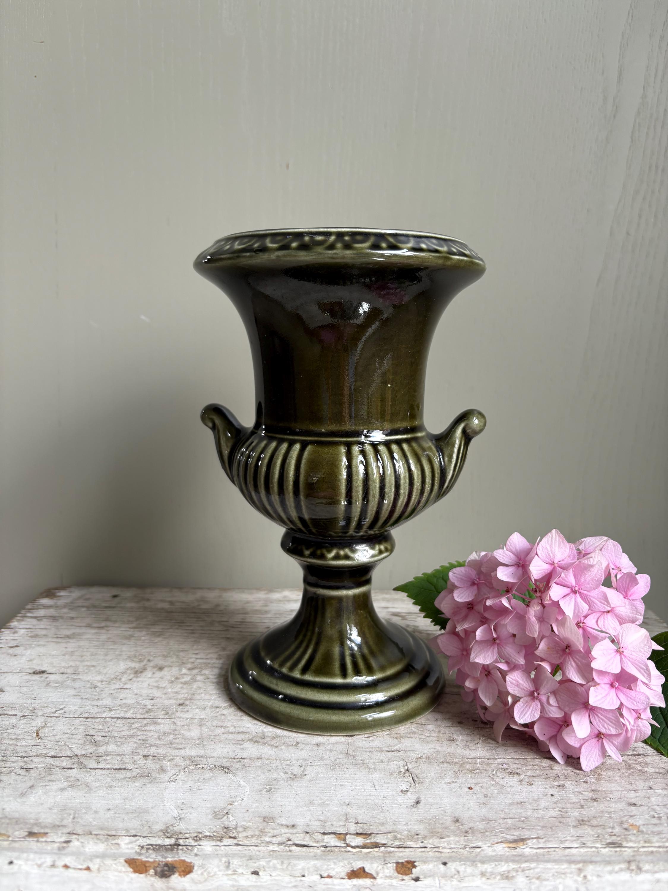 Dartmouth Vase, Urn Vase, Vintage Decor