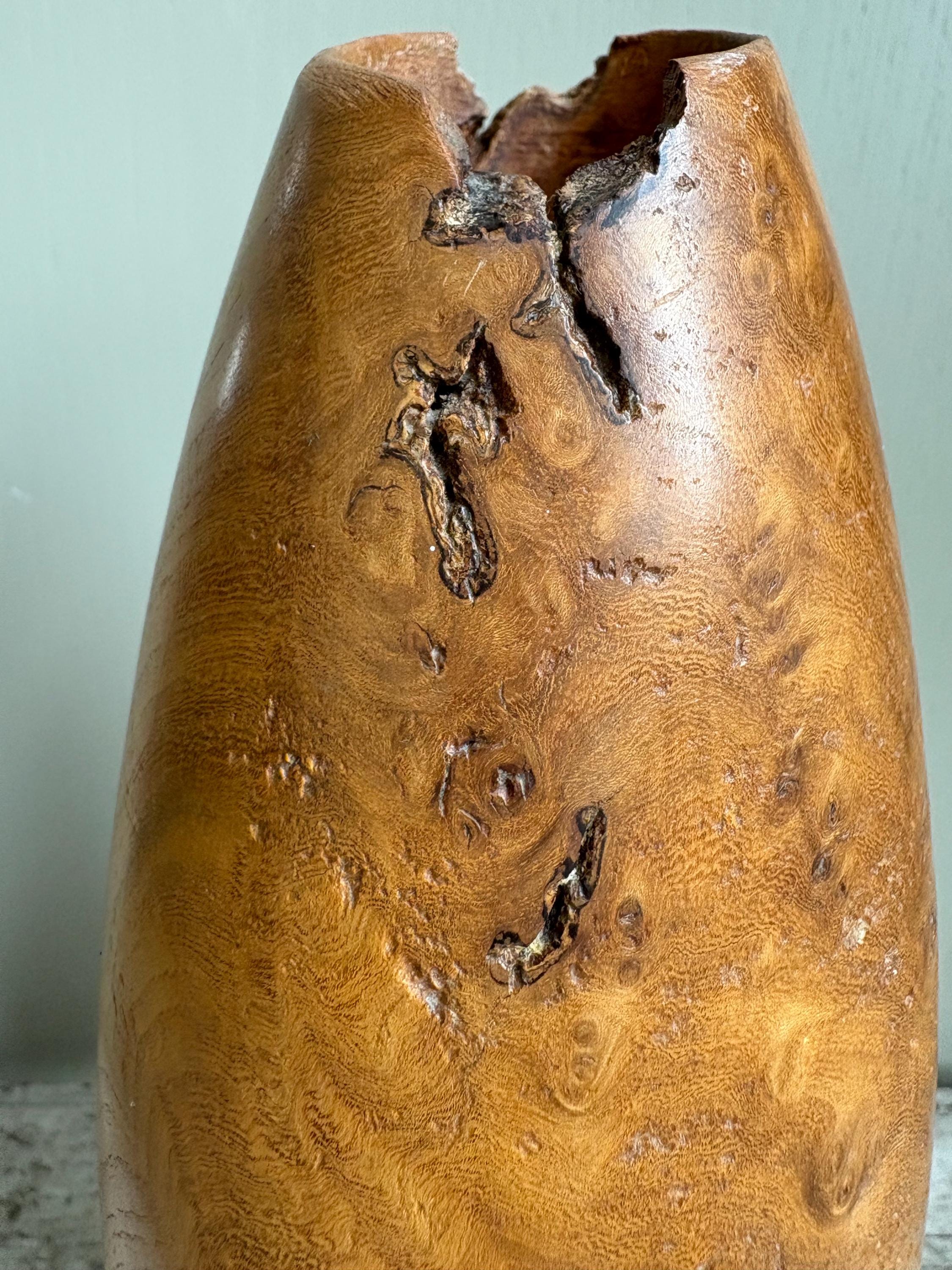 Elm Wooden Vase: Vintage Home Decor, Watertight