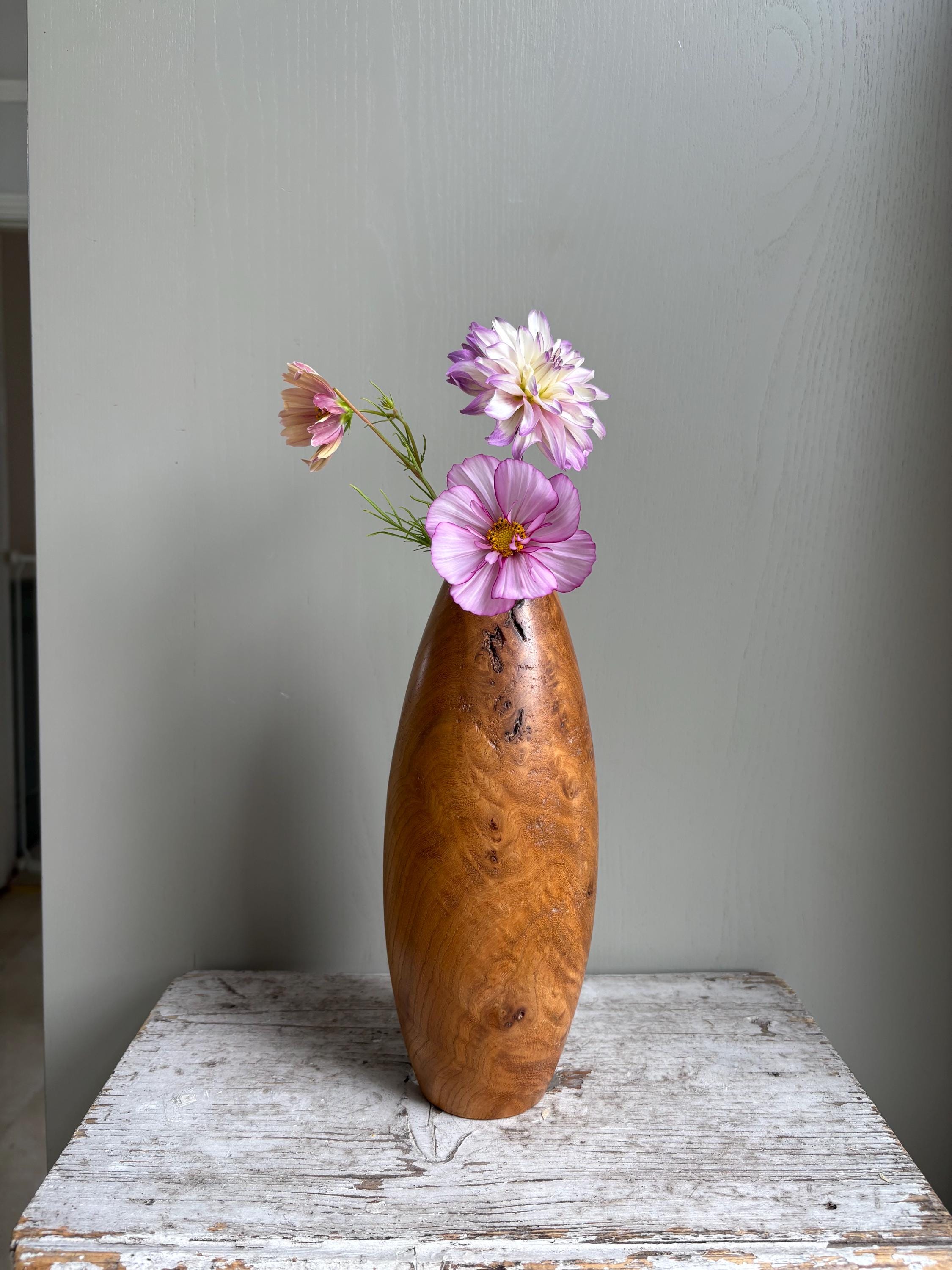 Elm Wooden Vase: Vintage Home Decor, Watertight