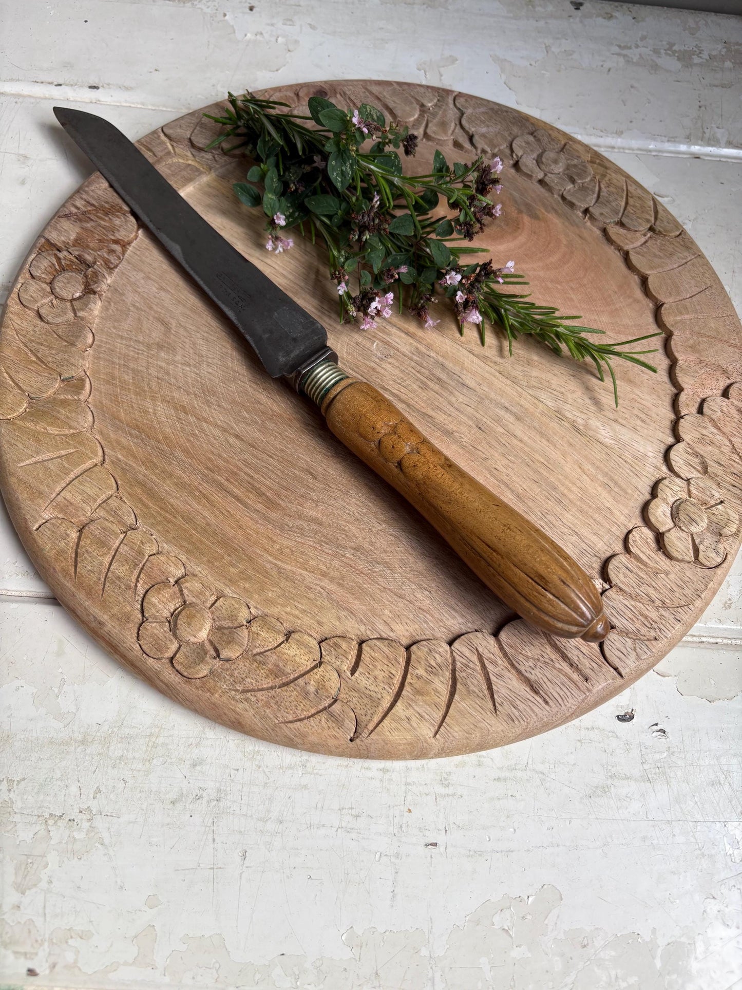 Antique Bead Treen Handle, Old English Bread Cutter.