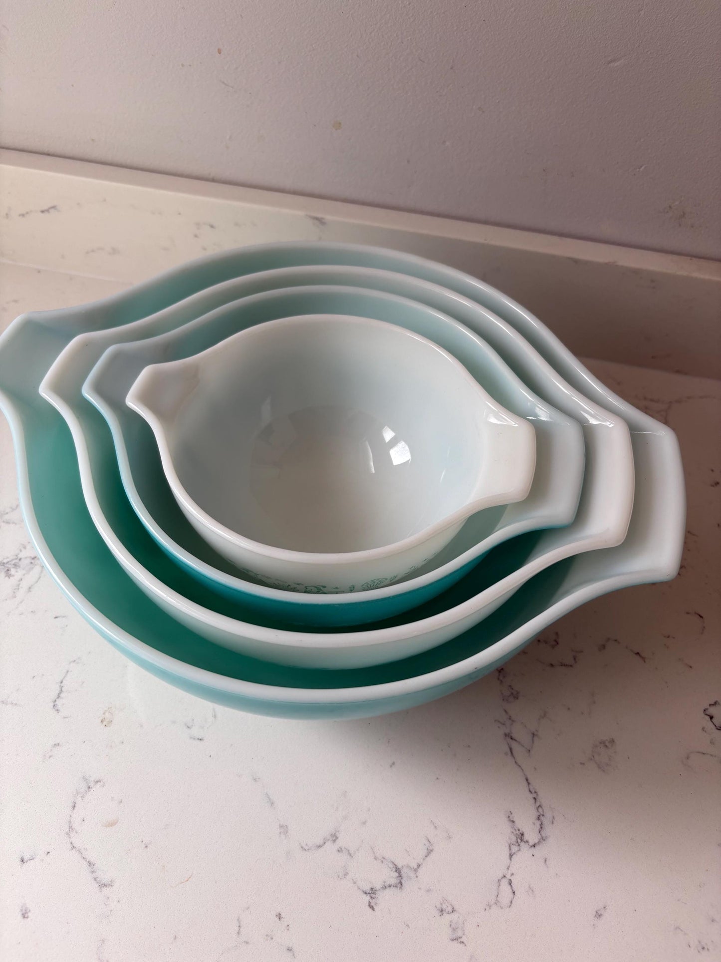 PYREX Amish Butterprint Turquoise Cinderella Nesting Bowls, Vintage Pyrex.