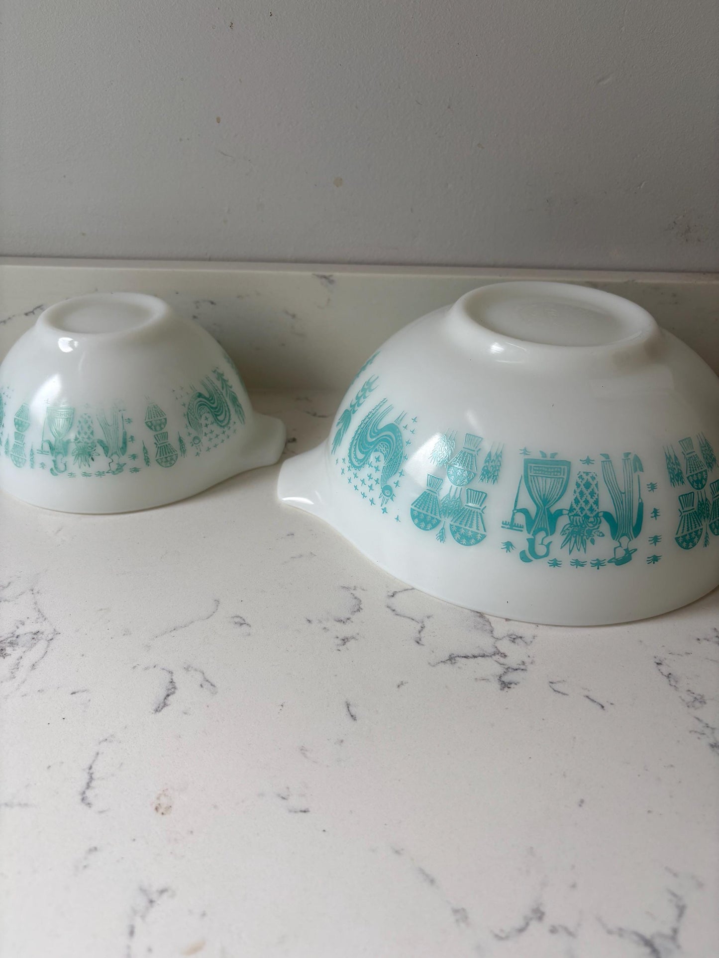 PYREX Amish Butterprint Turquoise Cinderella Nesting Bowls, Vintage Pyrex.