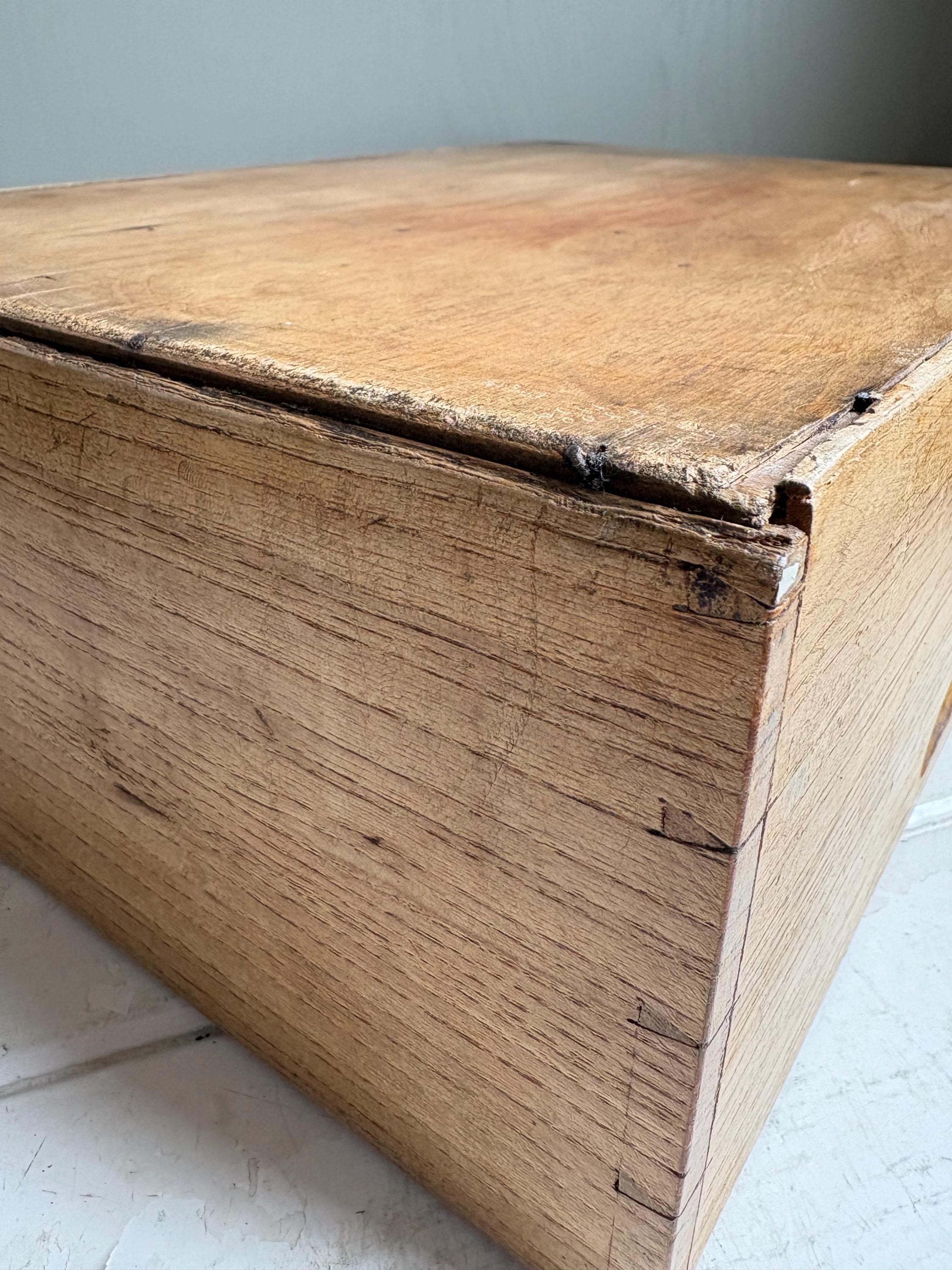 Deep Vintage Cutlery Tray, Cutlery Holder, Shelves.