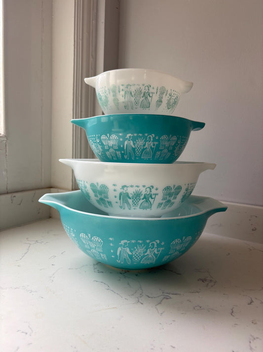 PYREX Amish Butterprint Turquoise Cinderella Nesting Bowls, Vintage Pyrex.