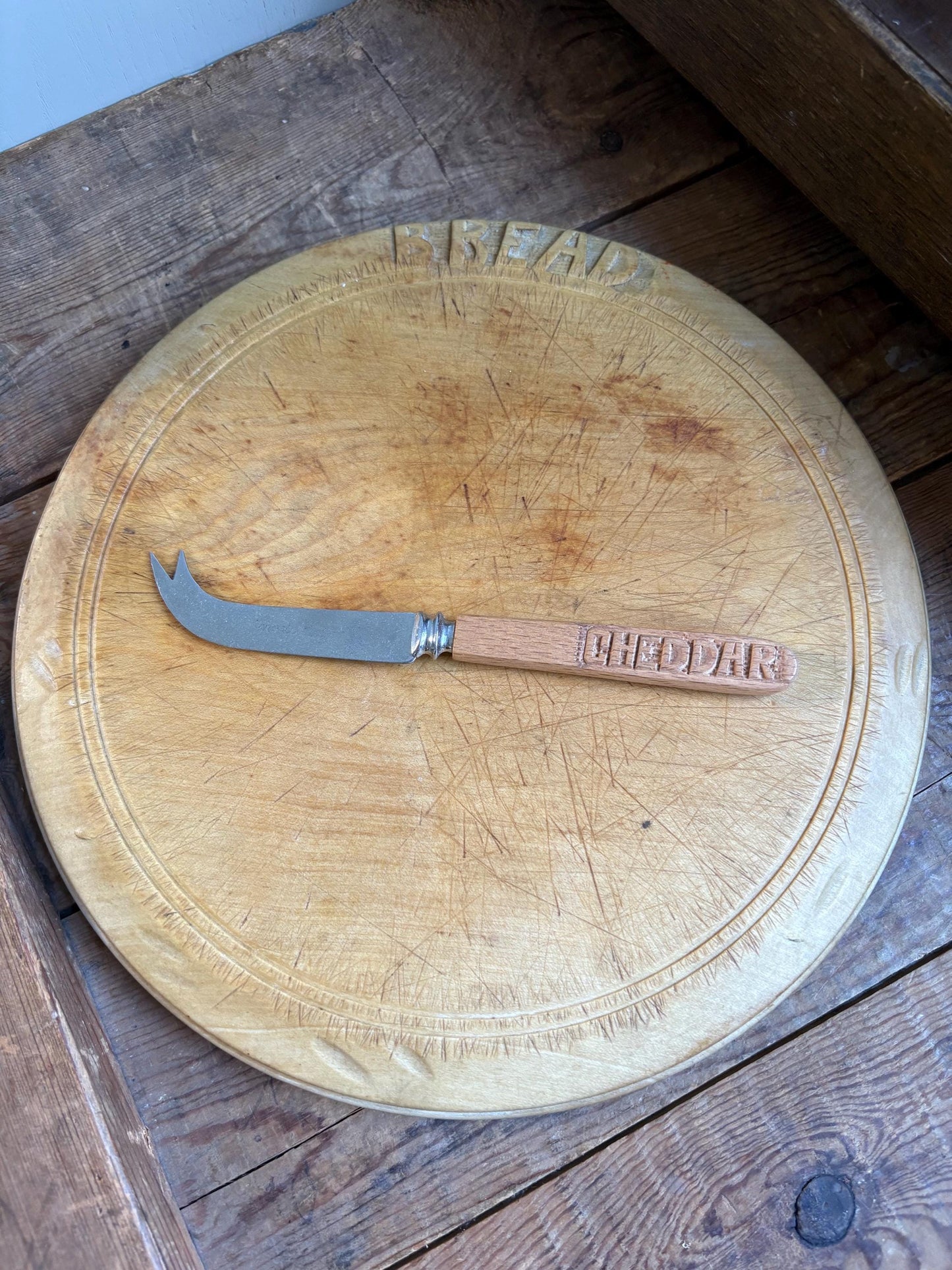 Old Bread Board, Kitchenalia