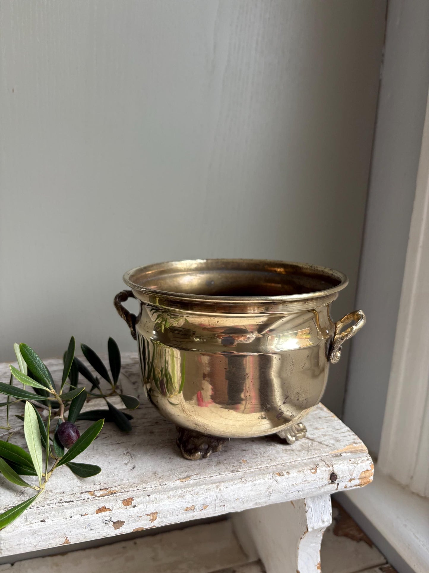 Brass Planter - Three footed plant pot with side handles, Indoor house planter.