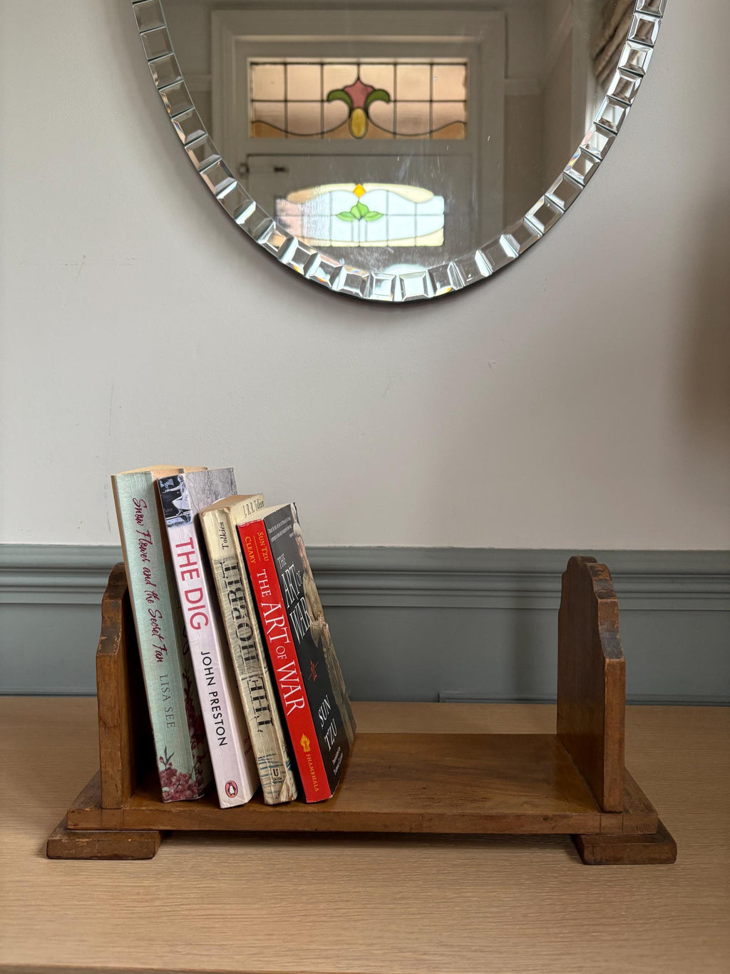 Vintage Oak Book Stand: Art Deco Carved Book Trough