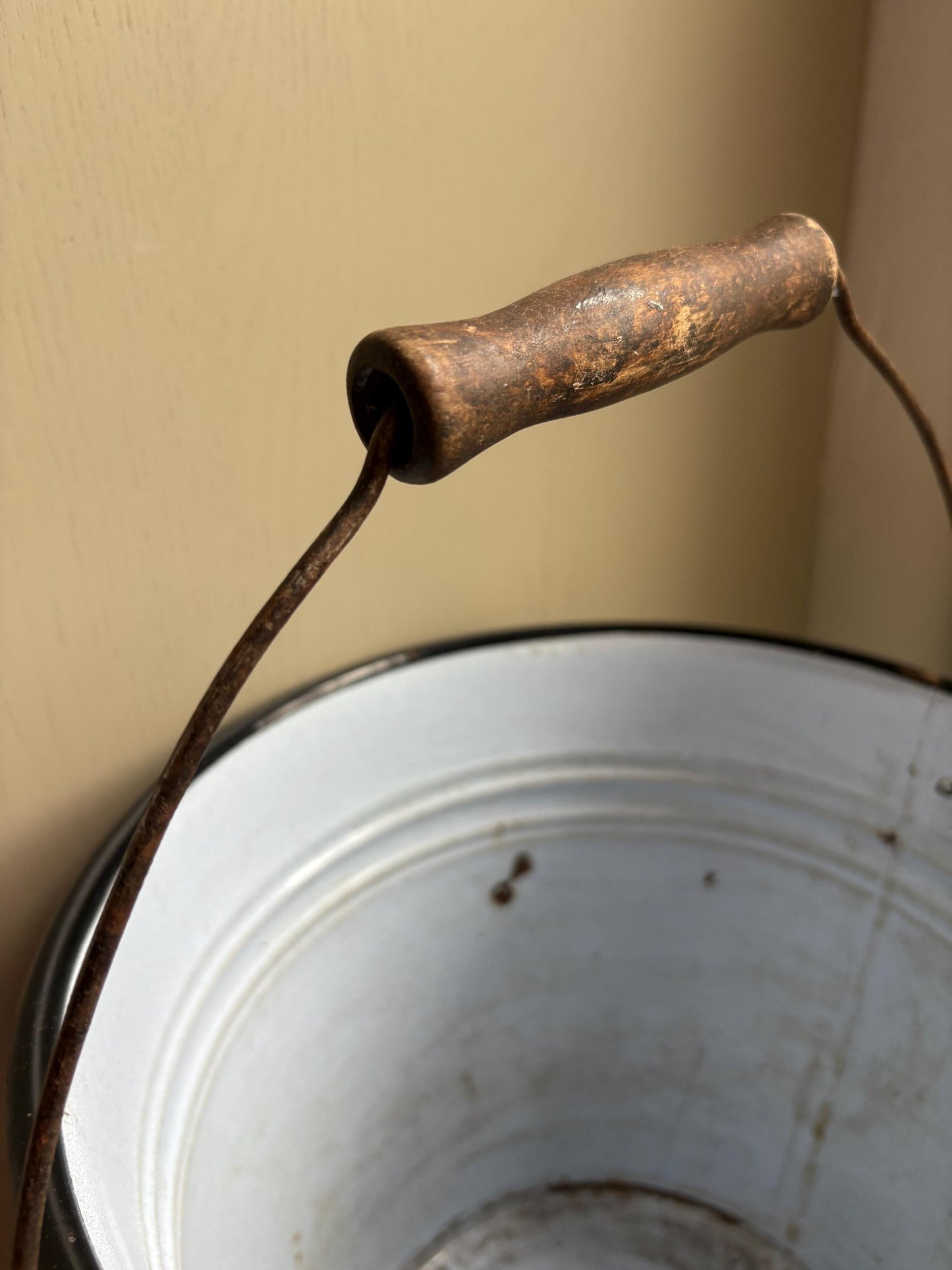 Enamelware Bucket/Pail