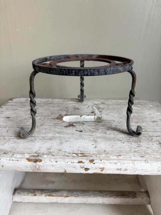 Old Trivet, Kettle Stand