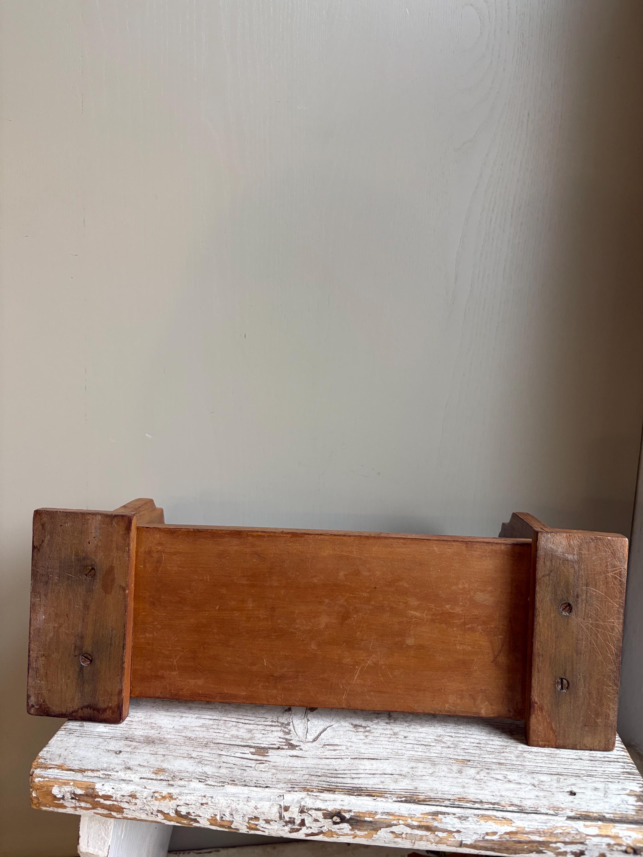 Vintage Oak Book Stand: Art Deco Carved Book Trough