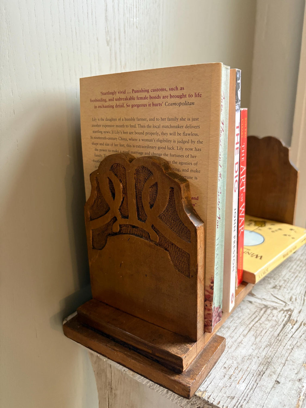 Vintage Oak Book Stand: Art Deco Carved Book Trough