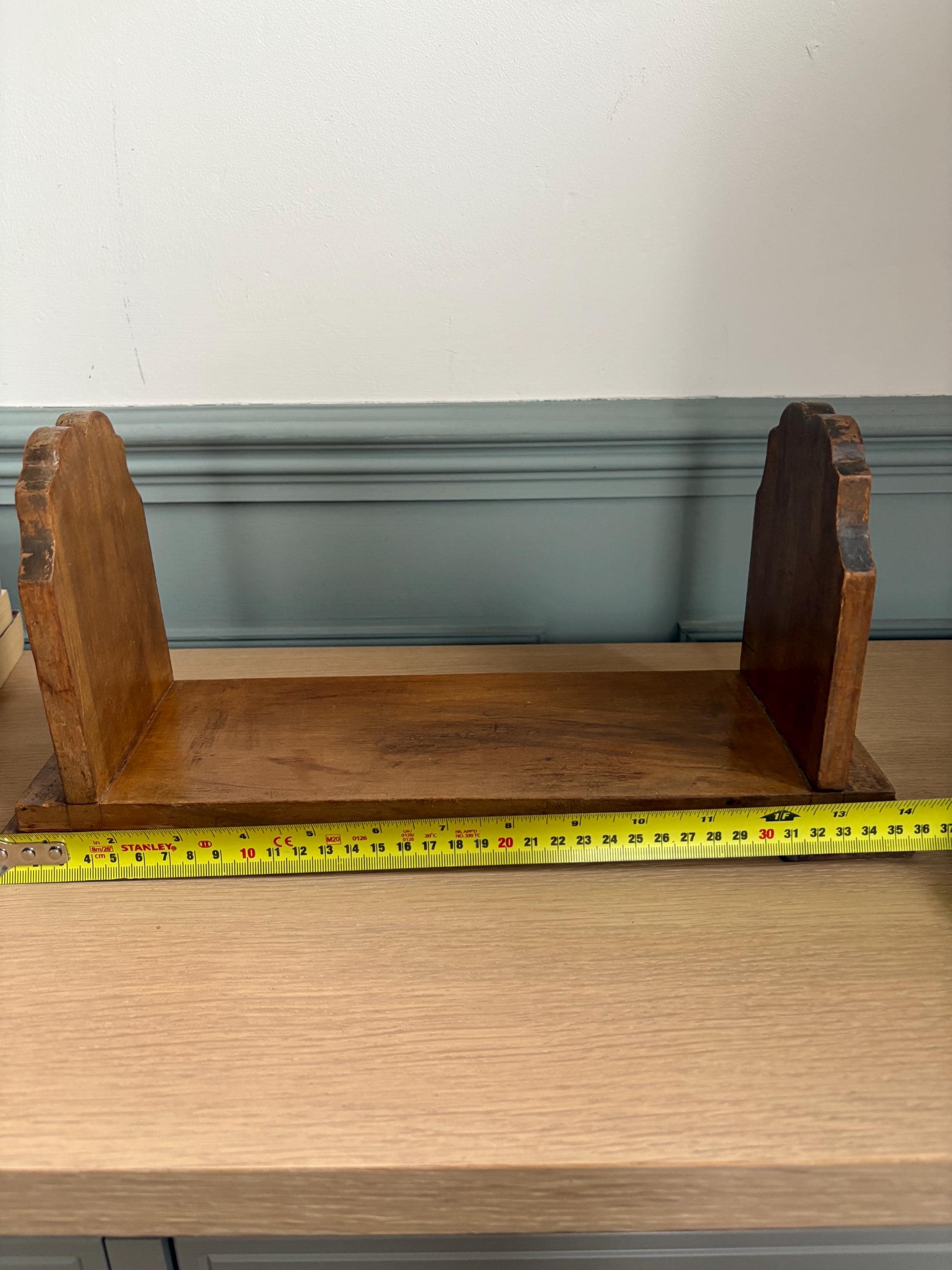 Vintage Oak Book Stand: Art Deco Carved Book Trough